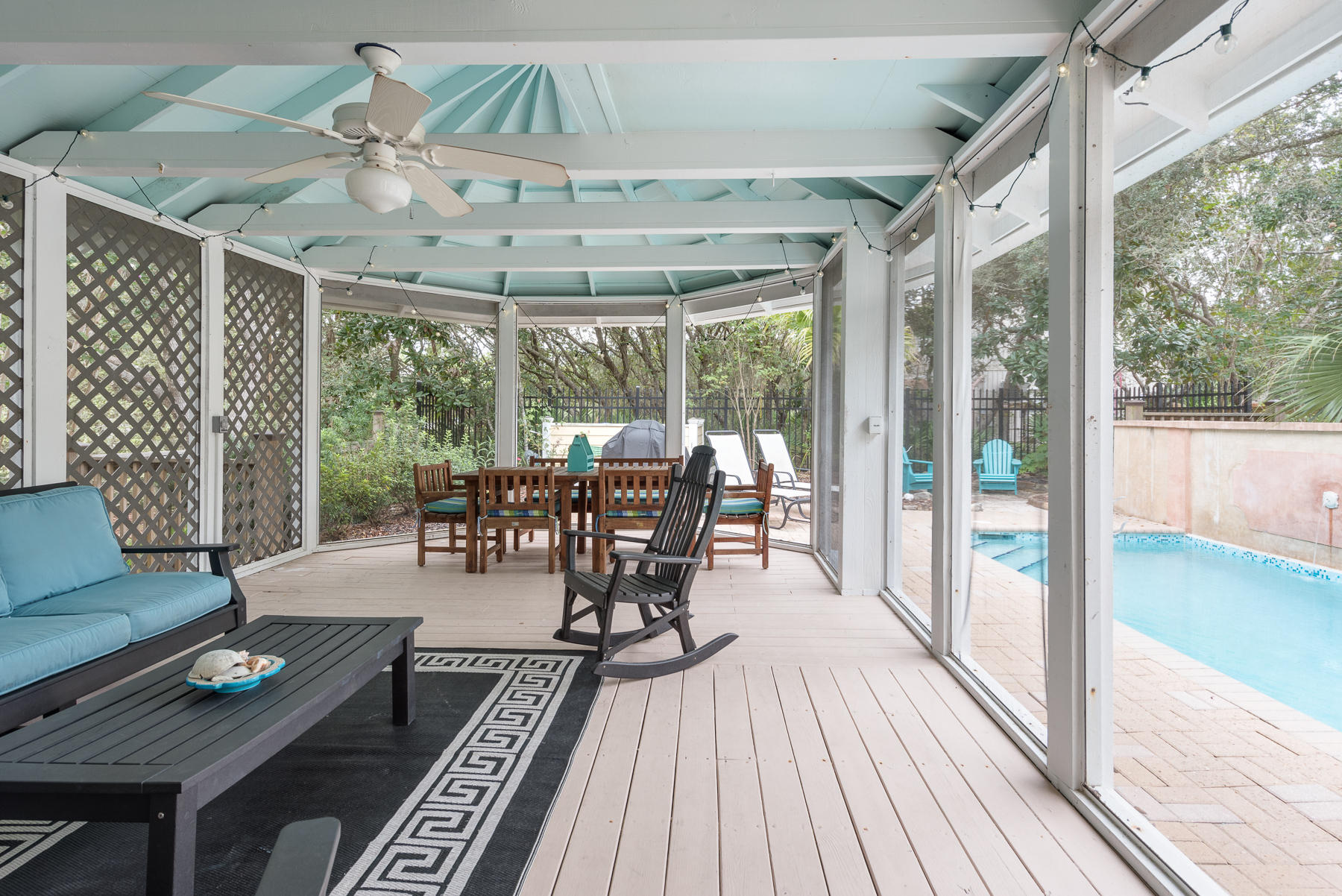 GULF SHORE MANOR - Residential