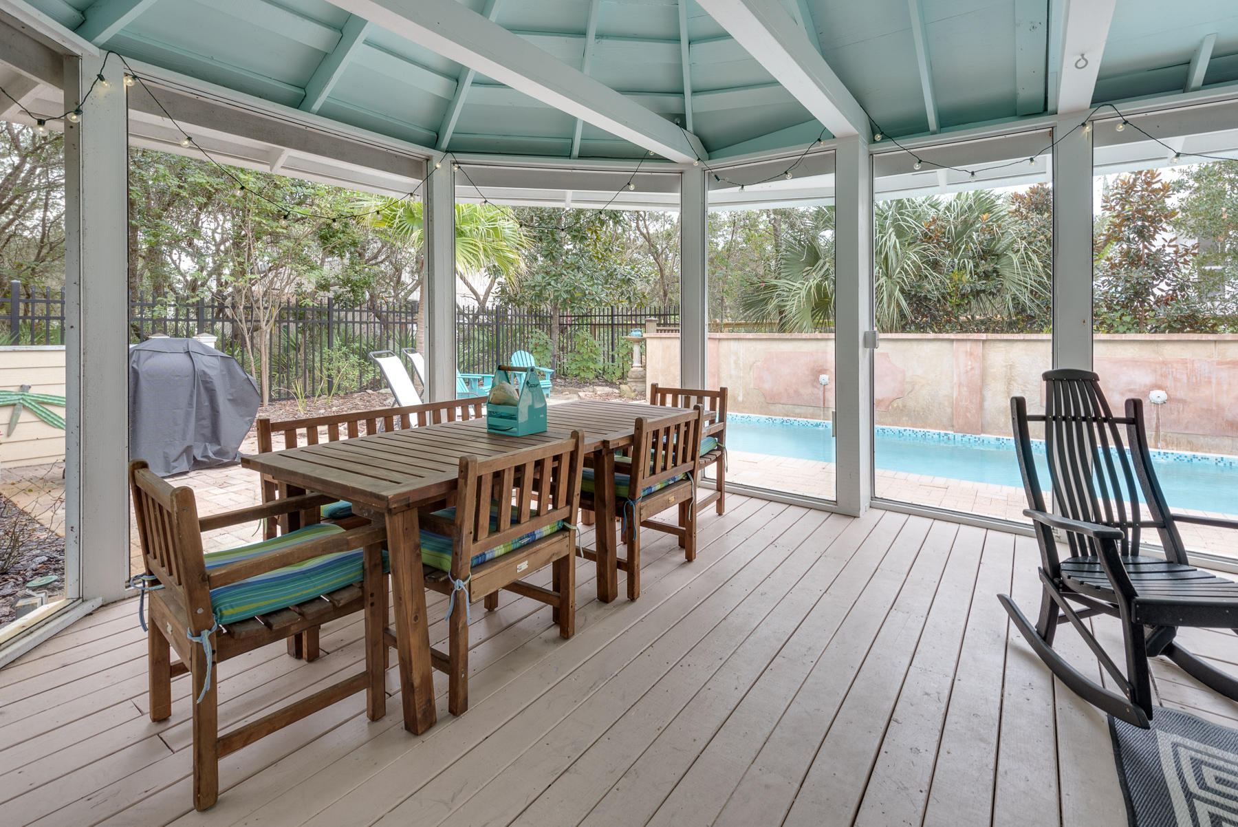 GULF SHORE MANOR - Residential