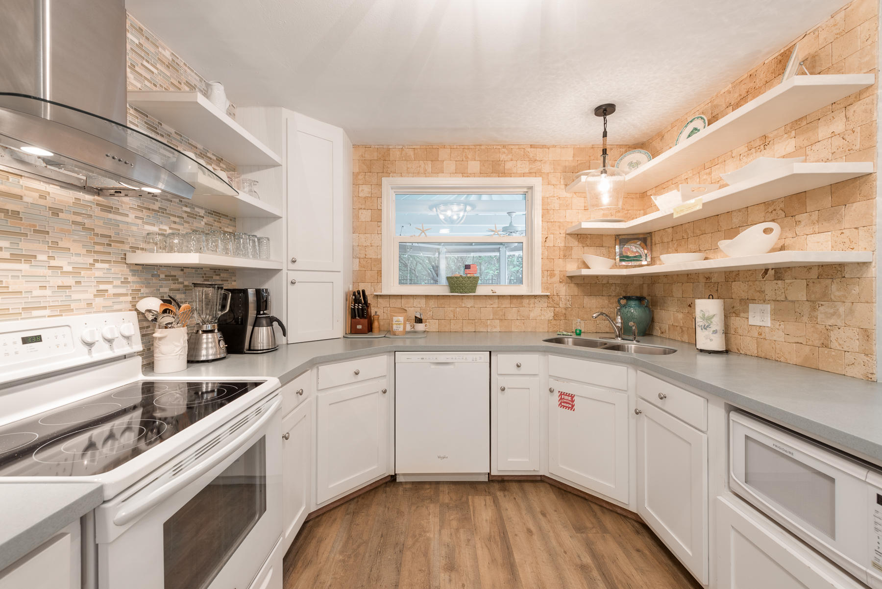 GULF SHORE MANOR - Residential