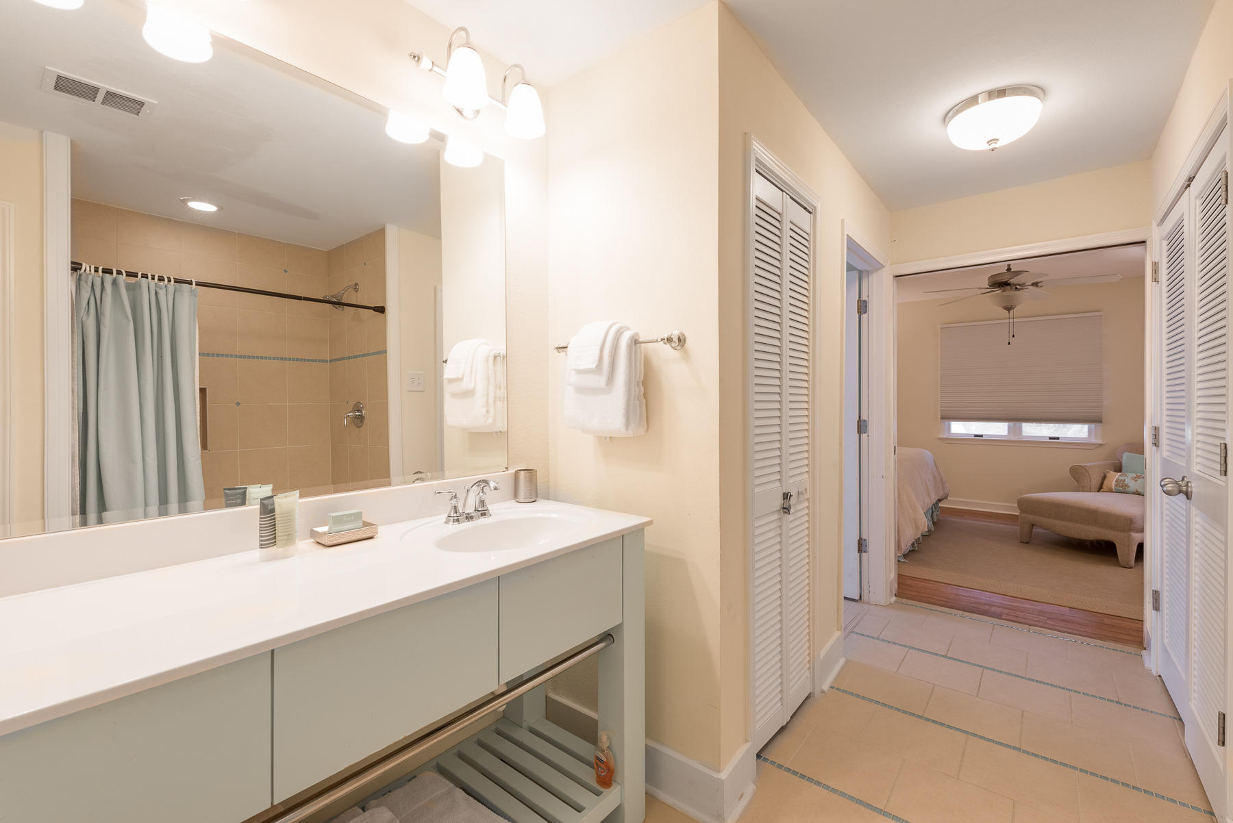 GULF SHORE MANOR - Residential