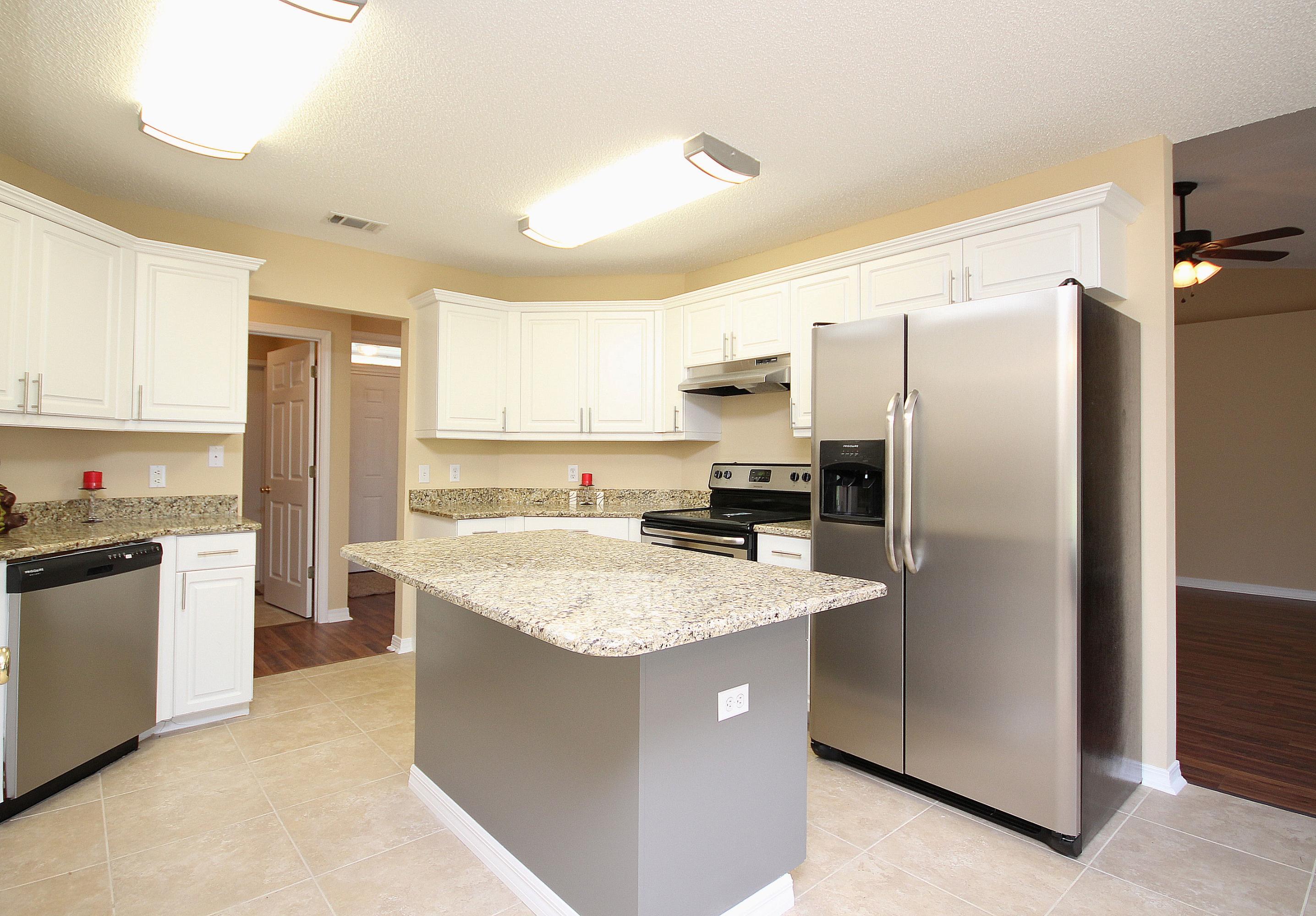 COUNTRYVIEW ESTATES 4TH ADDN - Residential