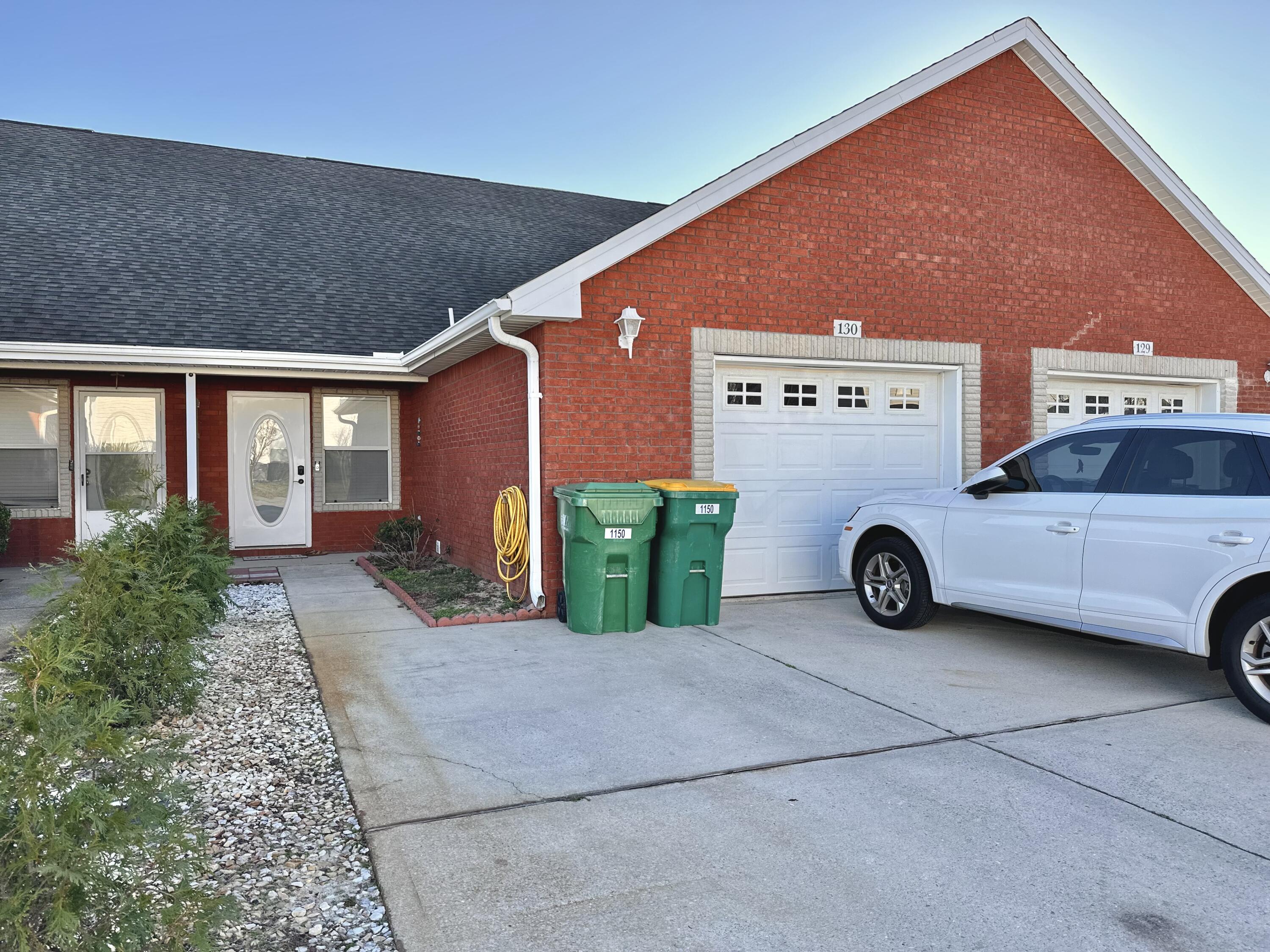 QUAIL LAKE - Residential