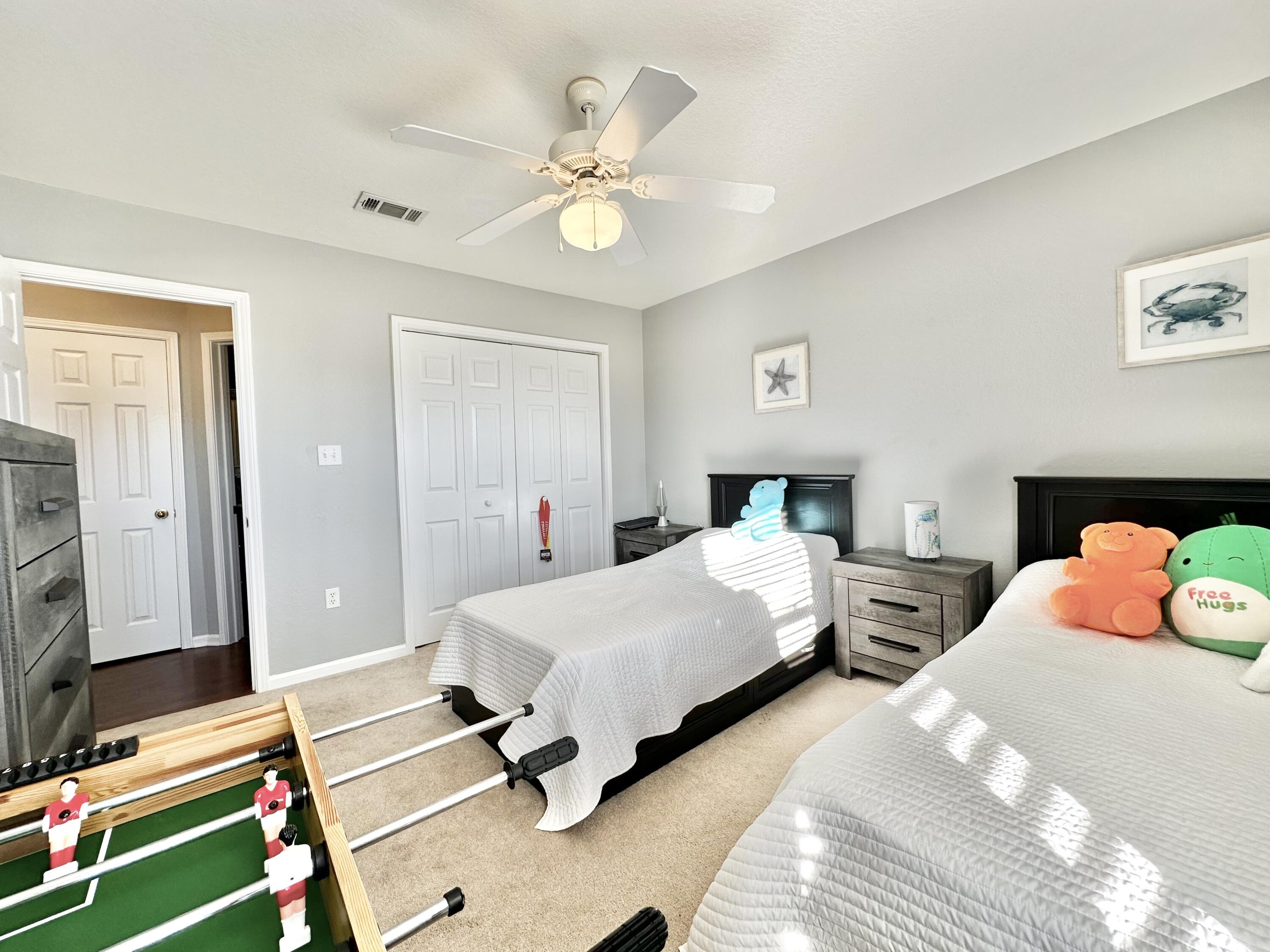 QUAIL LAKE - Residential