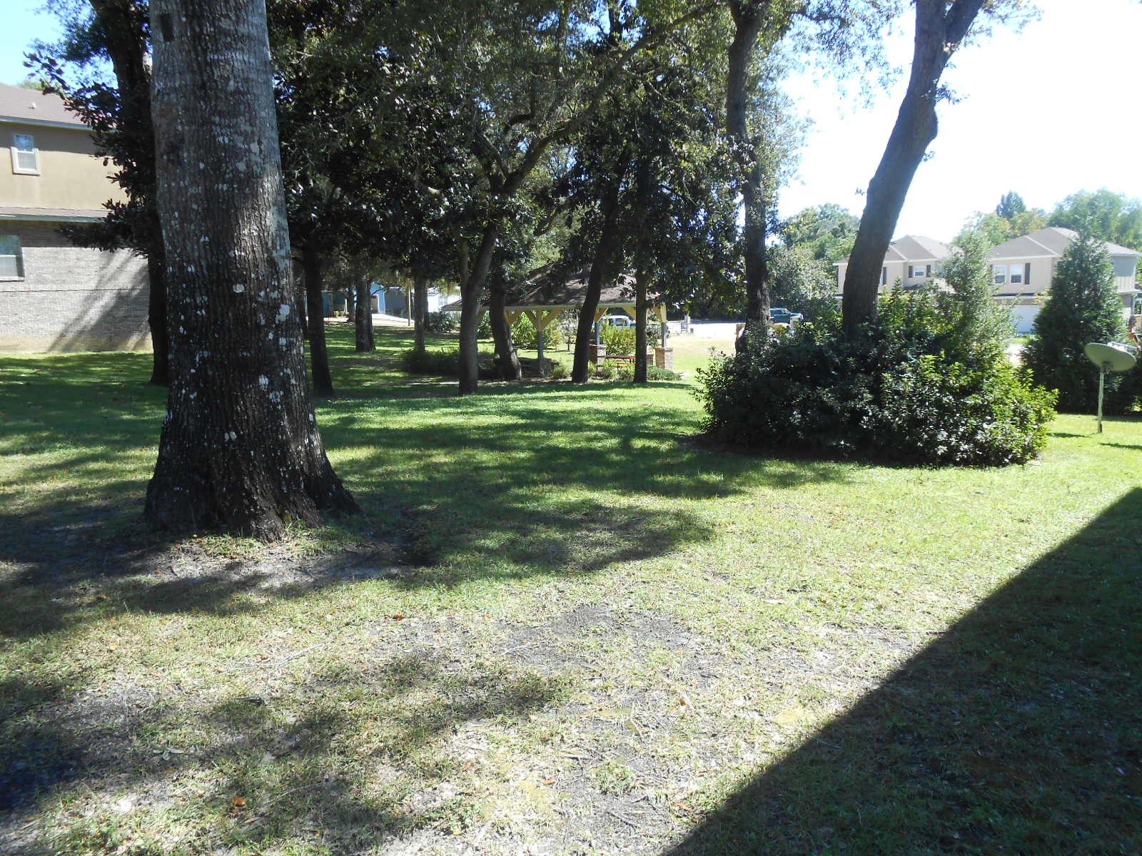 WALTON OAKS - Residential