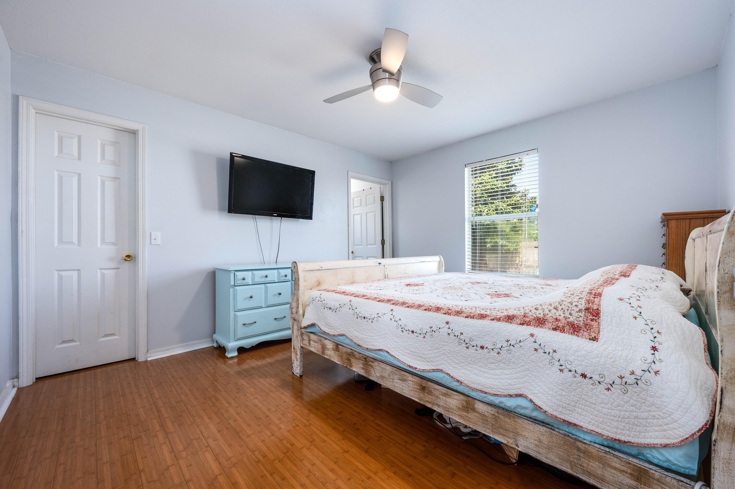 THE VINEYARDS - Residential