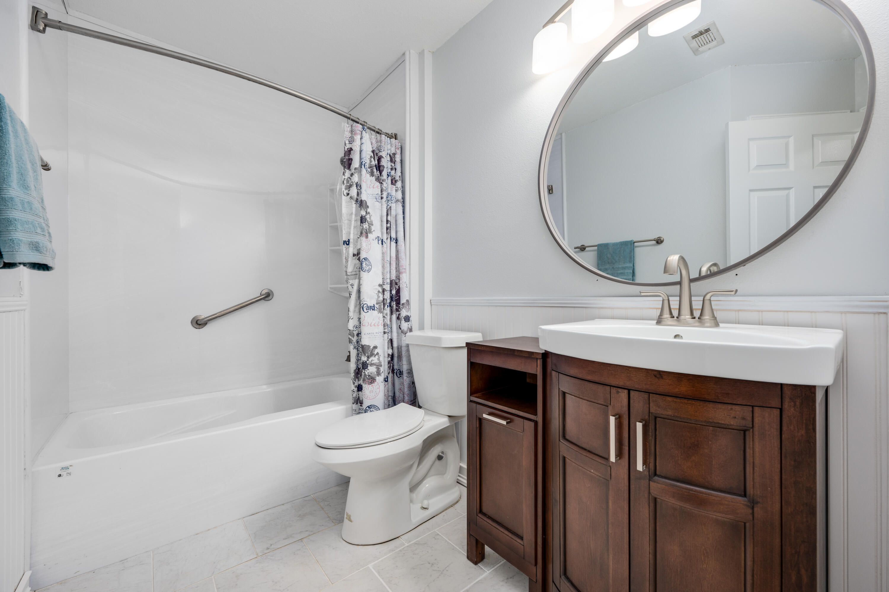 THE VINEYARDS - Residential