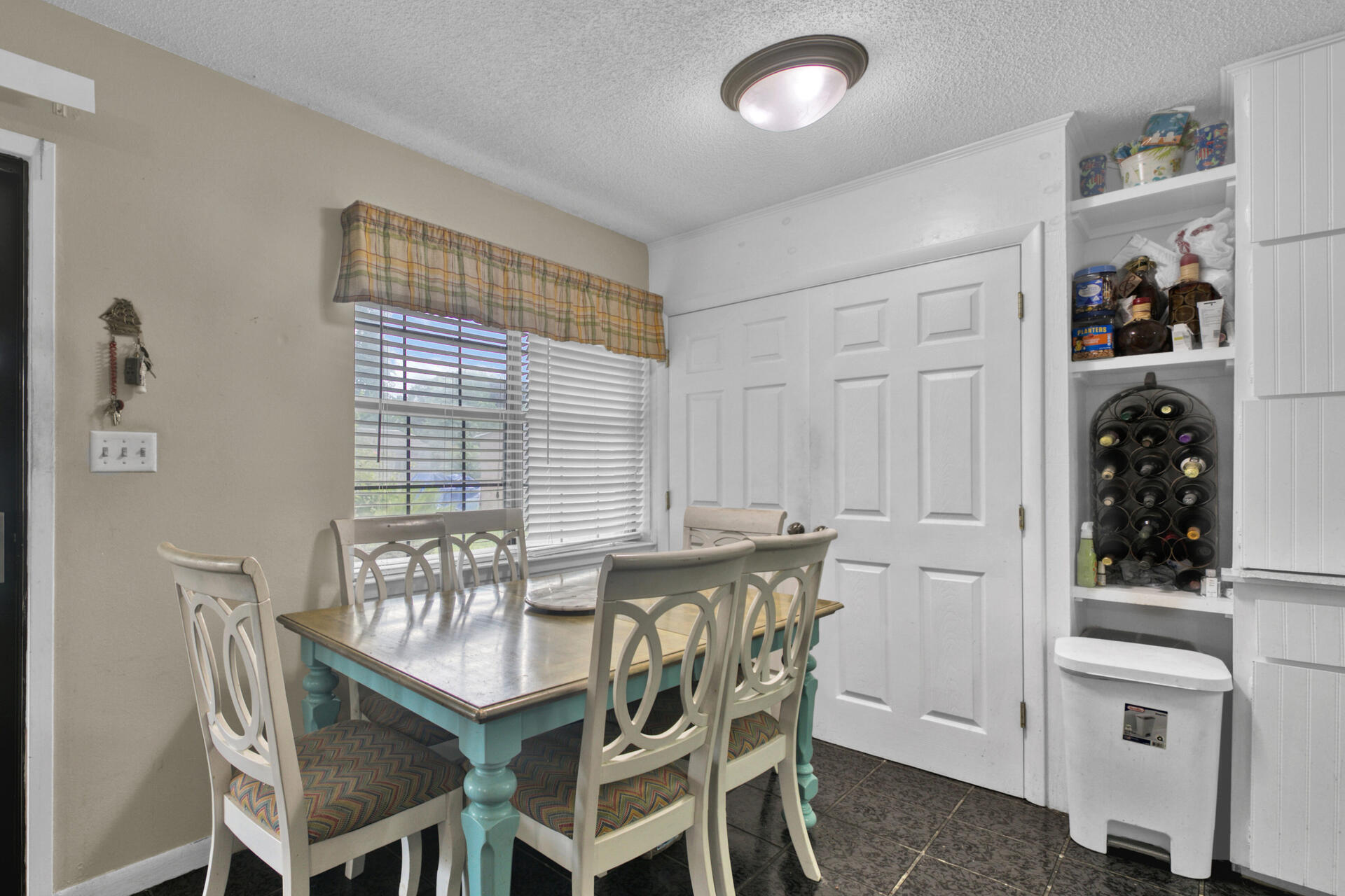 HOLIDAY SHORES ESTATES 3RD ADDN - Residential