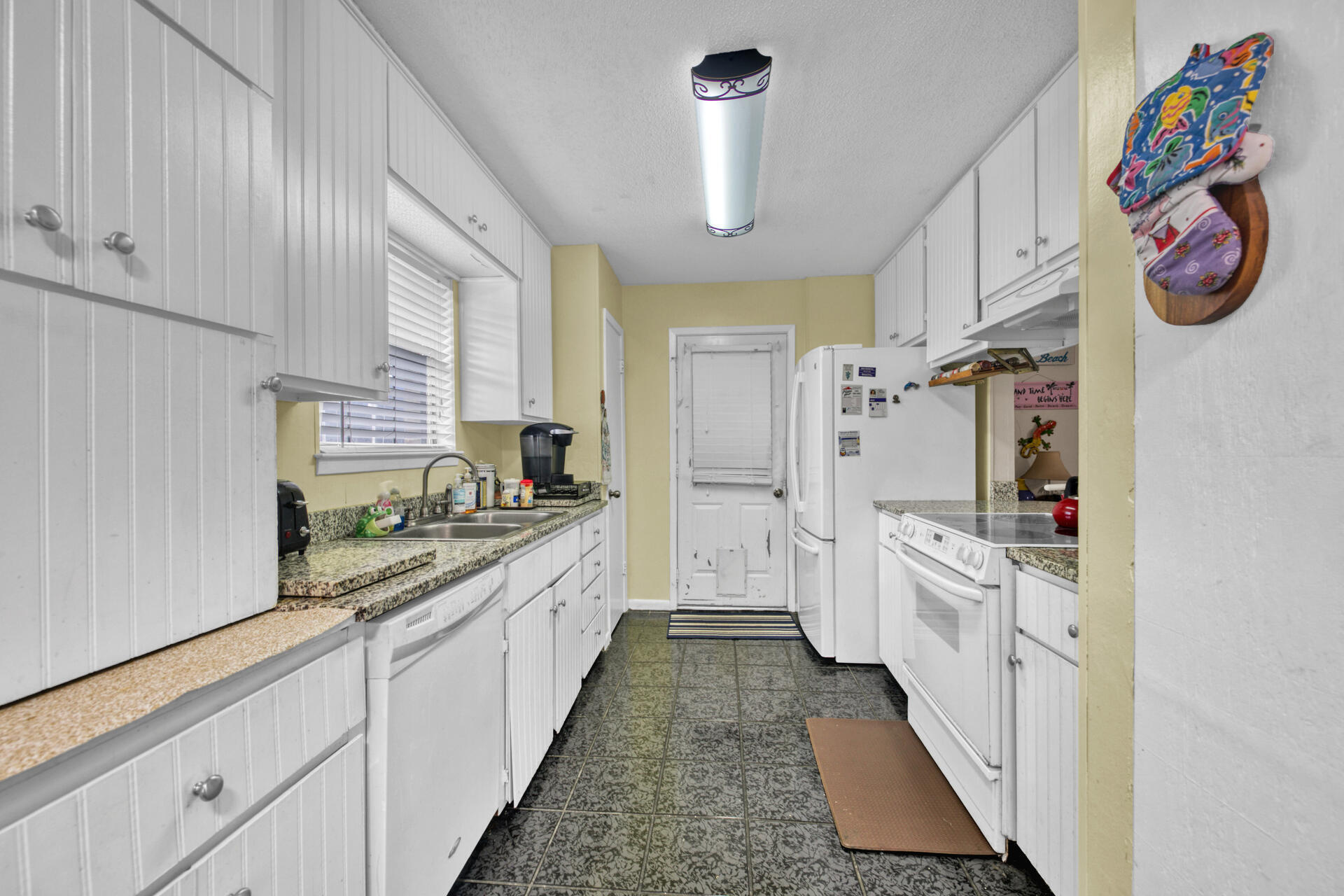 HOLIDAY SHORES ESTATES 3RD ADDN - Residential