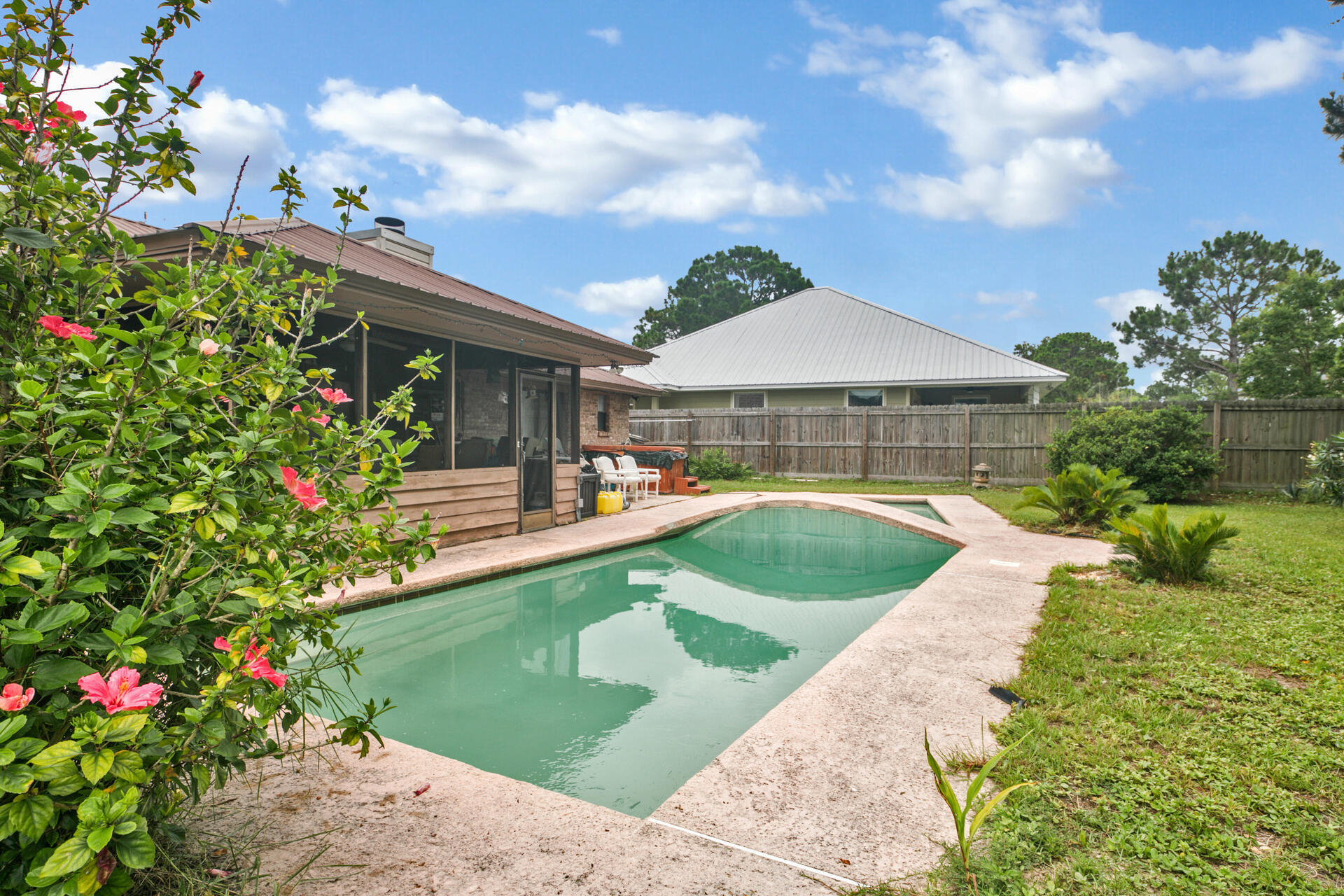 HOLIDAY SHORES ESTATES 3RD ADDN - Residential