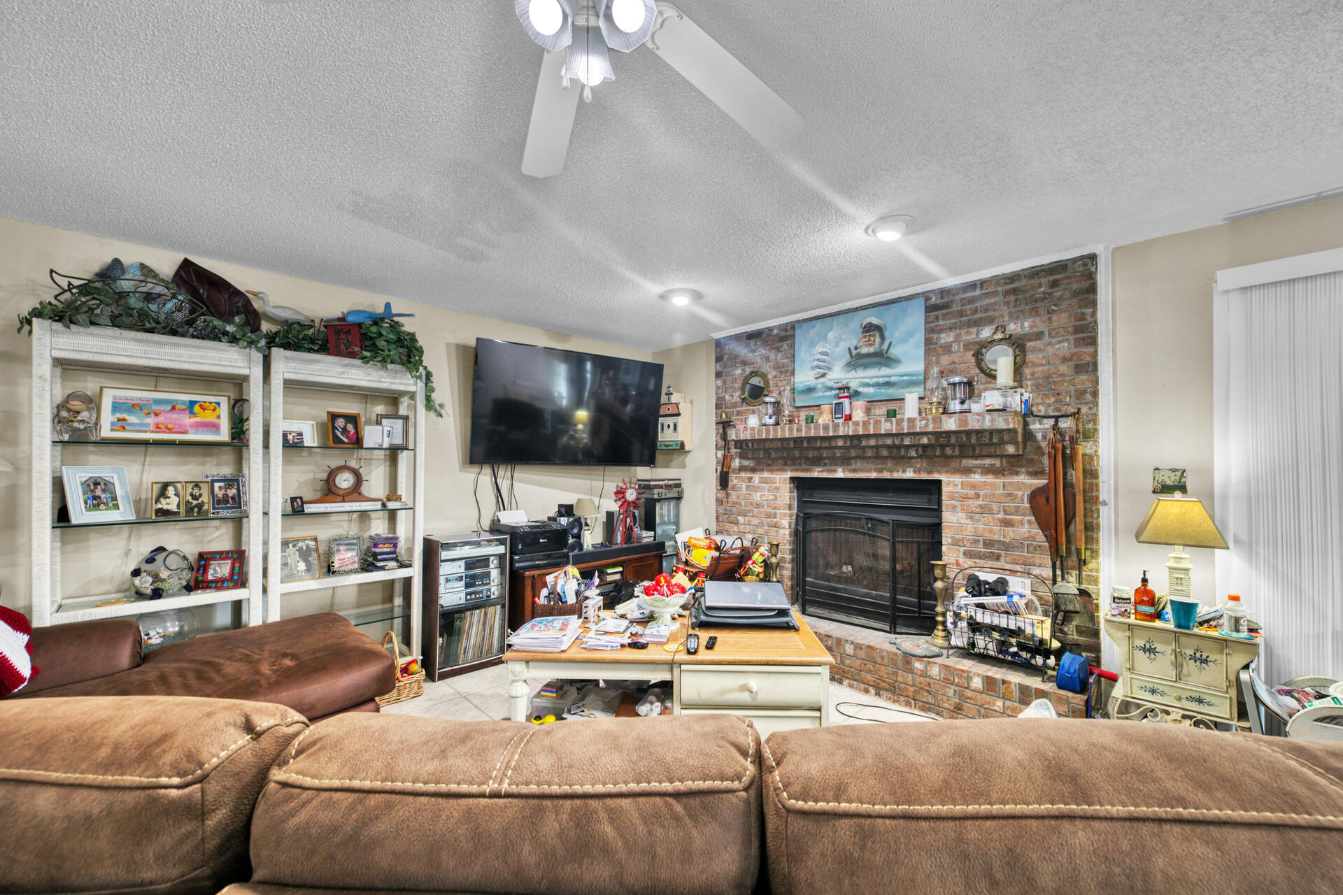 HOLIDAY SHORES ESTATES 3RD ADDN - Residential