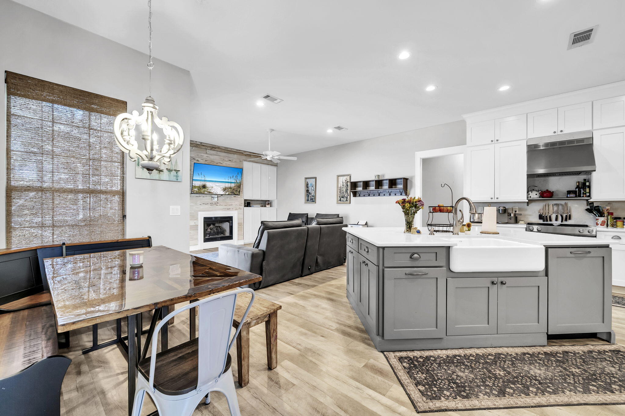 EMERALD BAY WEST - Residential