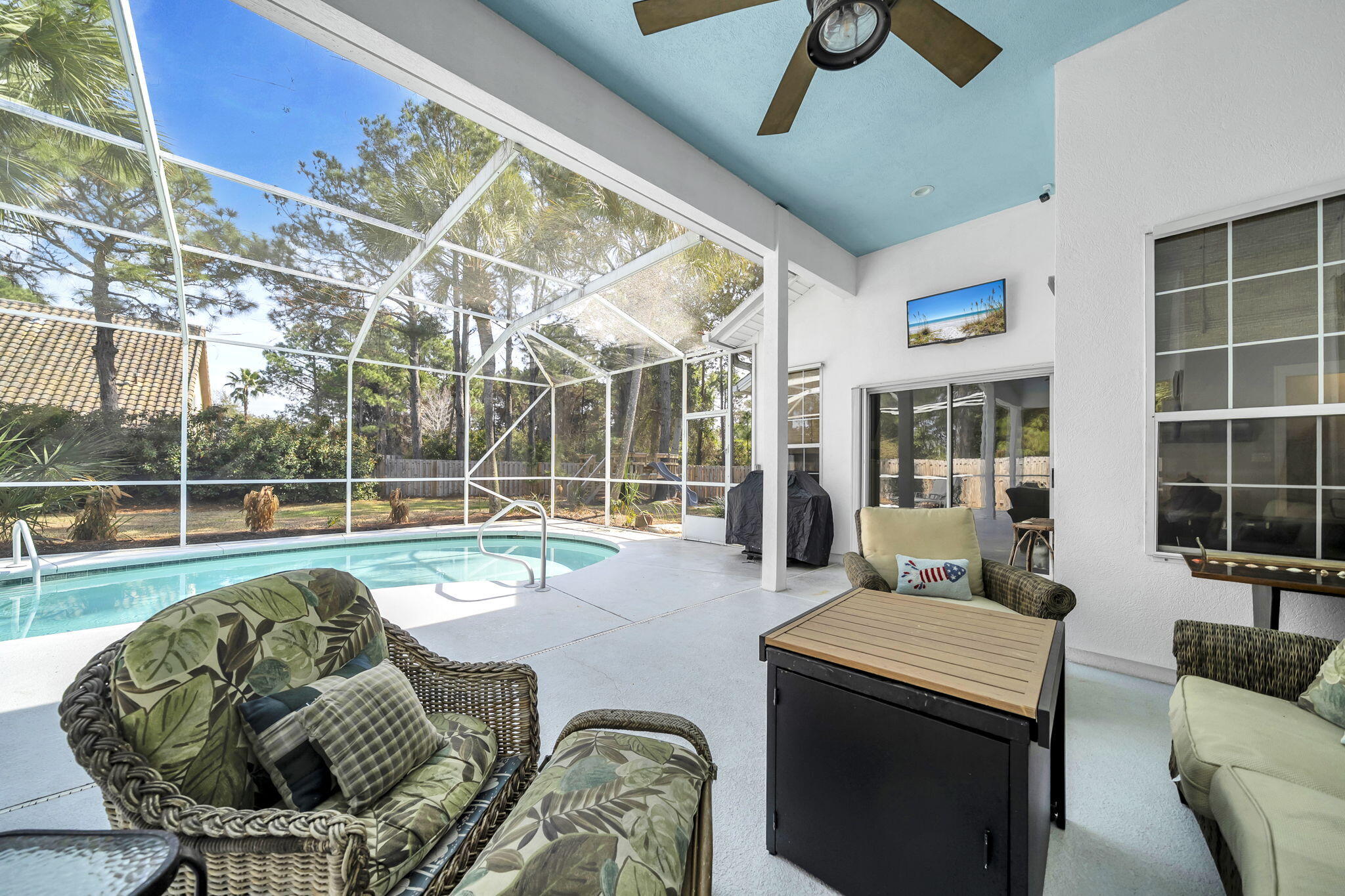 EMERALD BAY WEST - Residential