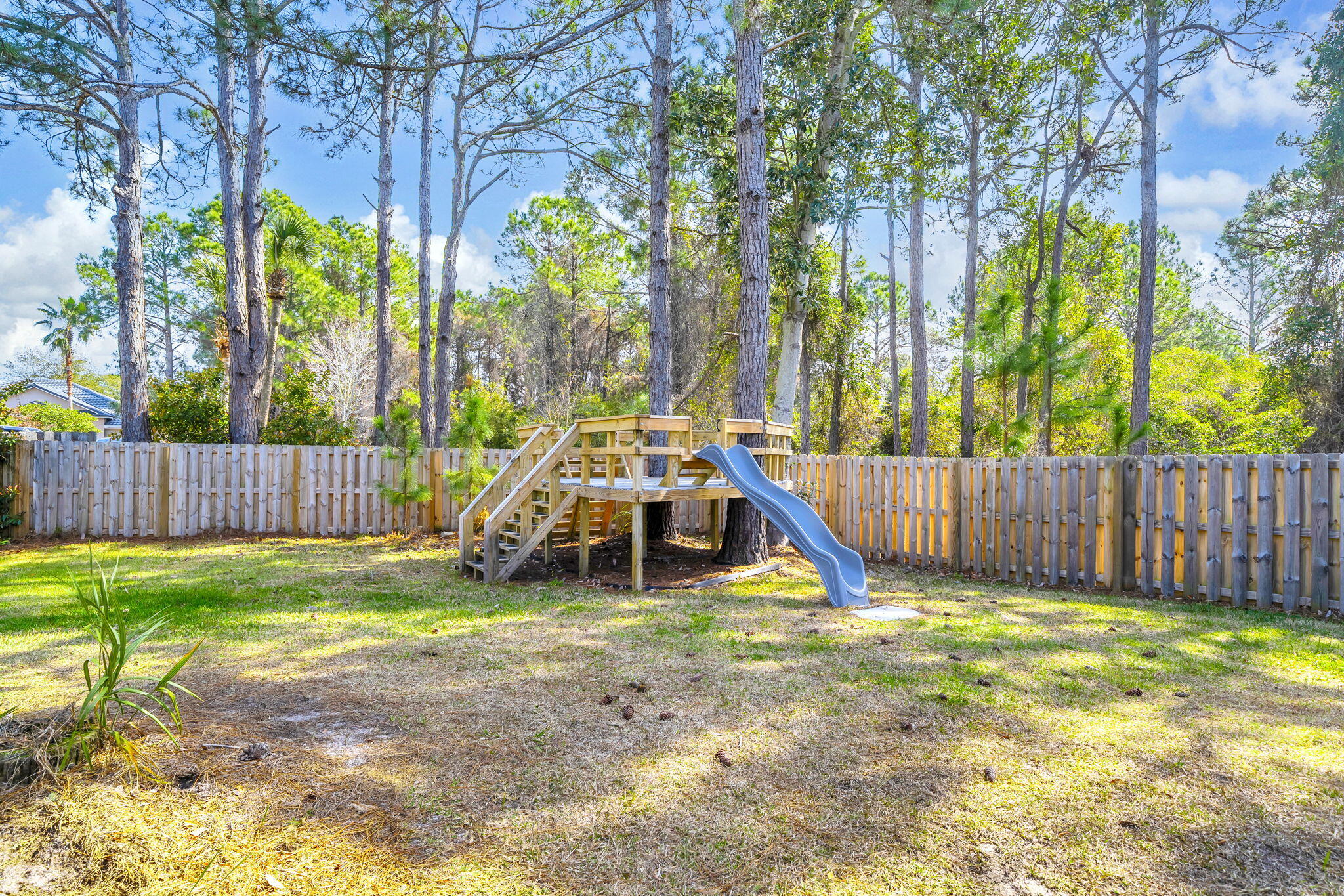 EMERALD BAY WEST - Residential