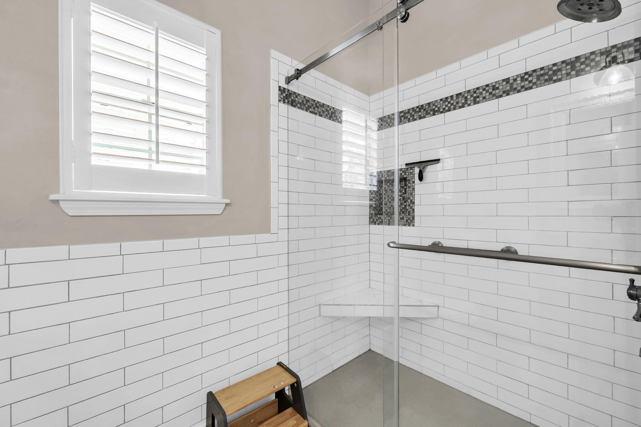 EMERALD BAY WEST - Residential