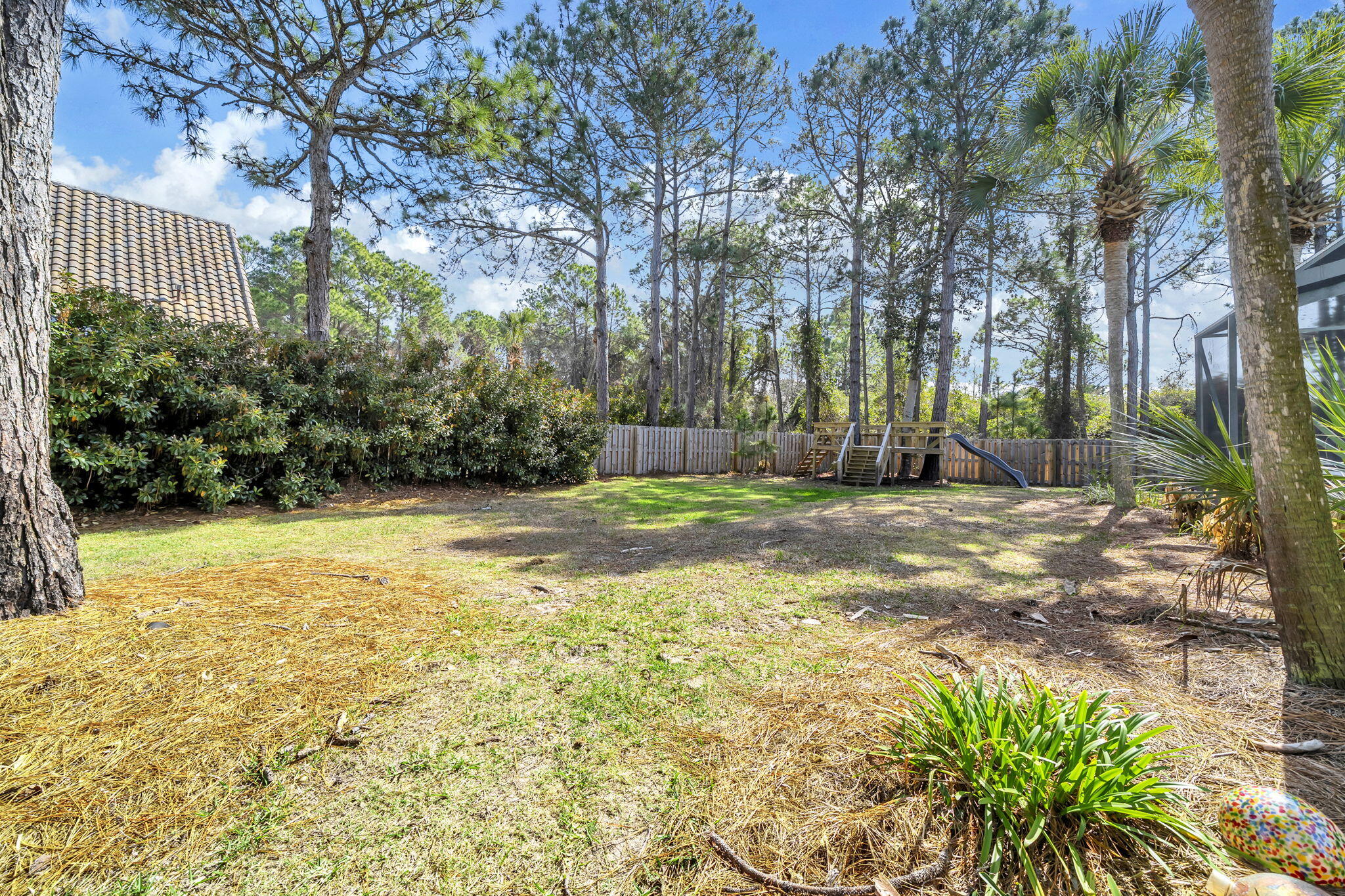 EMERALD BAY WEST - Residential