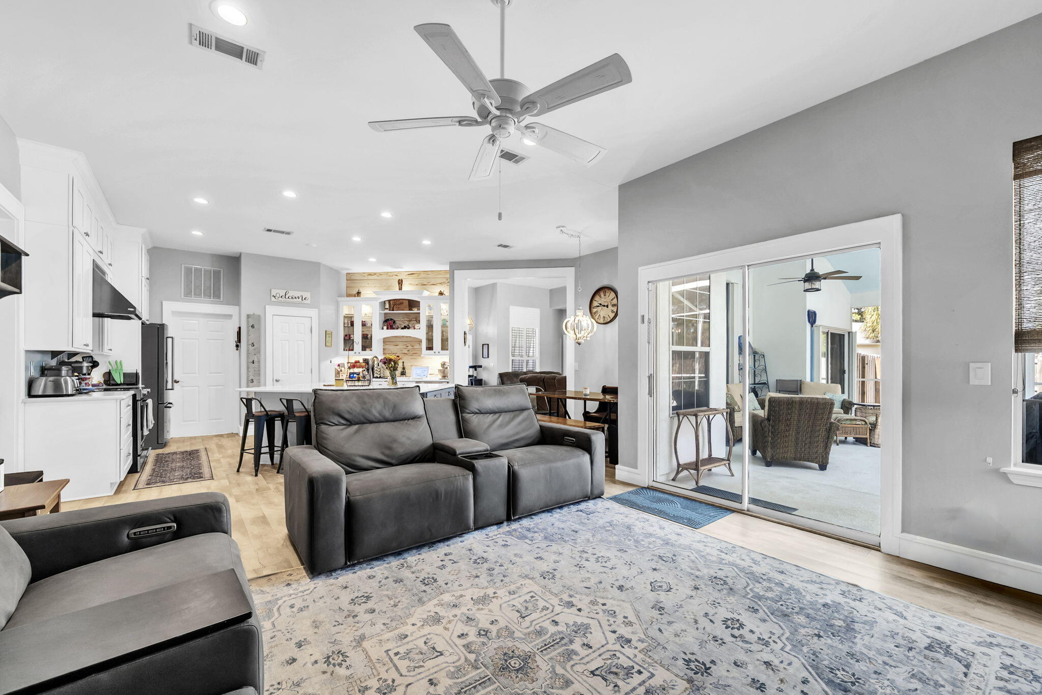 EMERALD BAY WEST - Residential