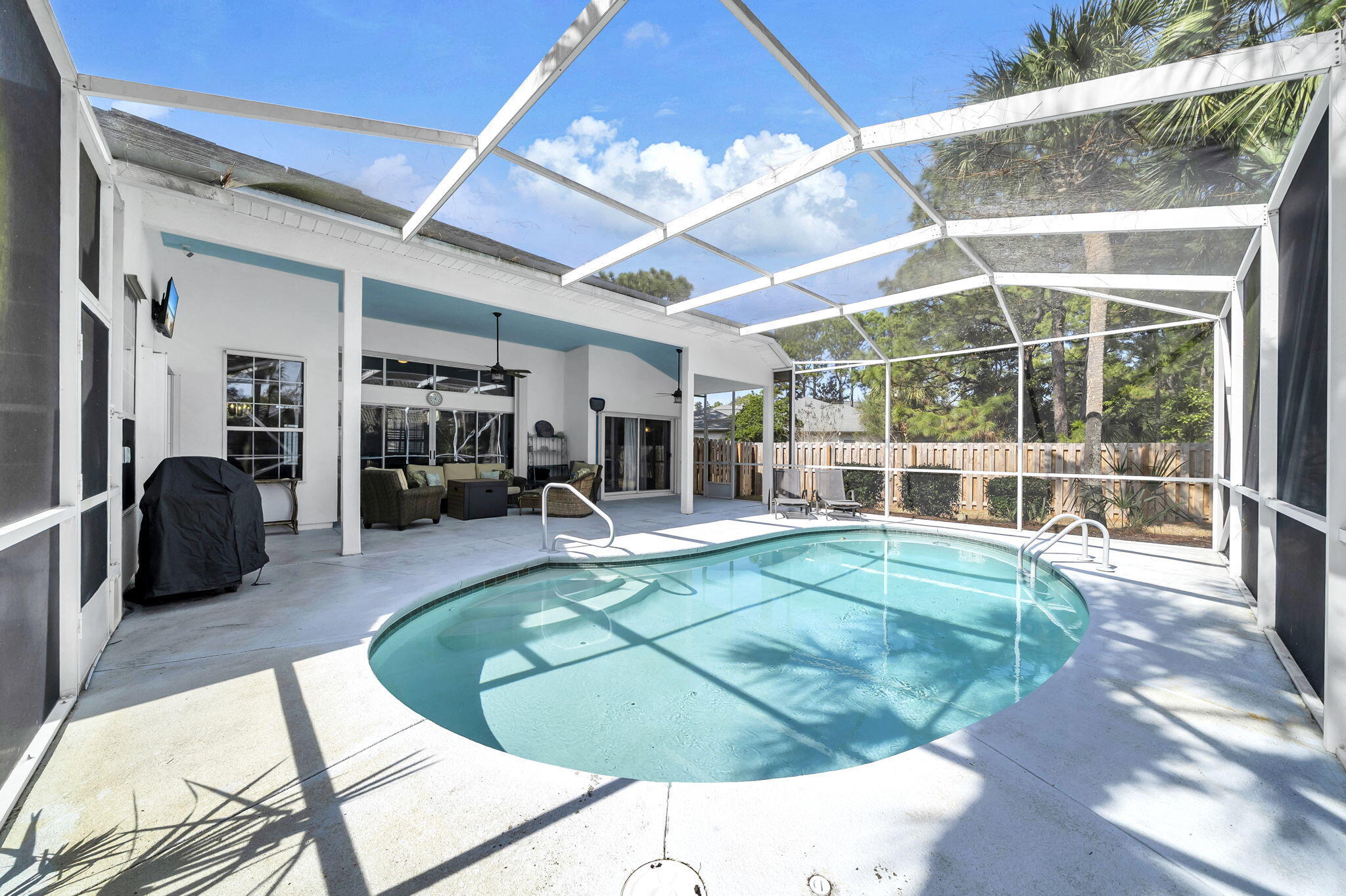 EMERALD BAY WEST - Residential