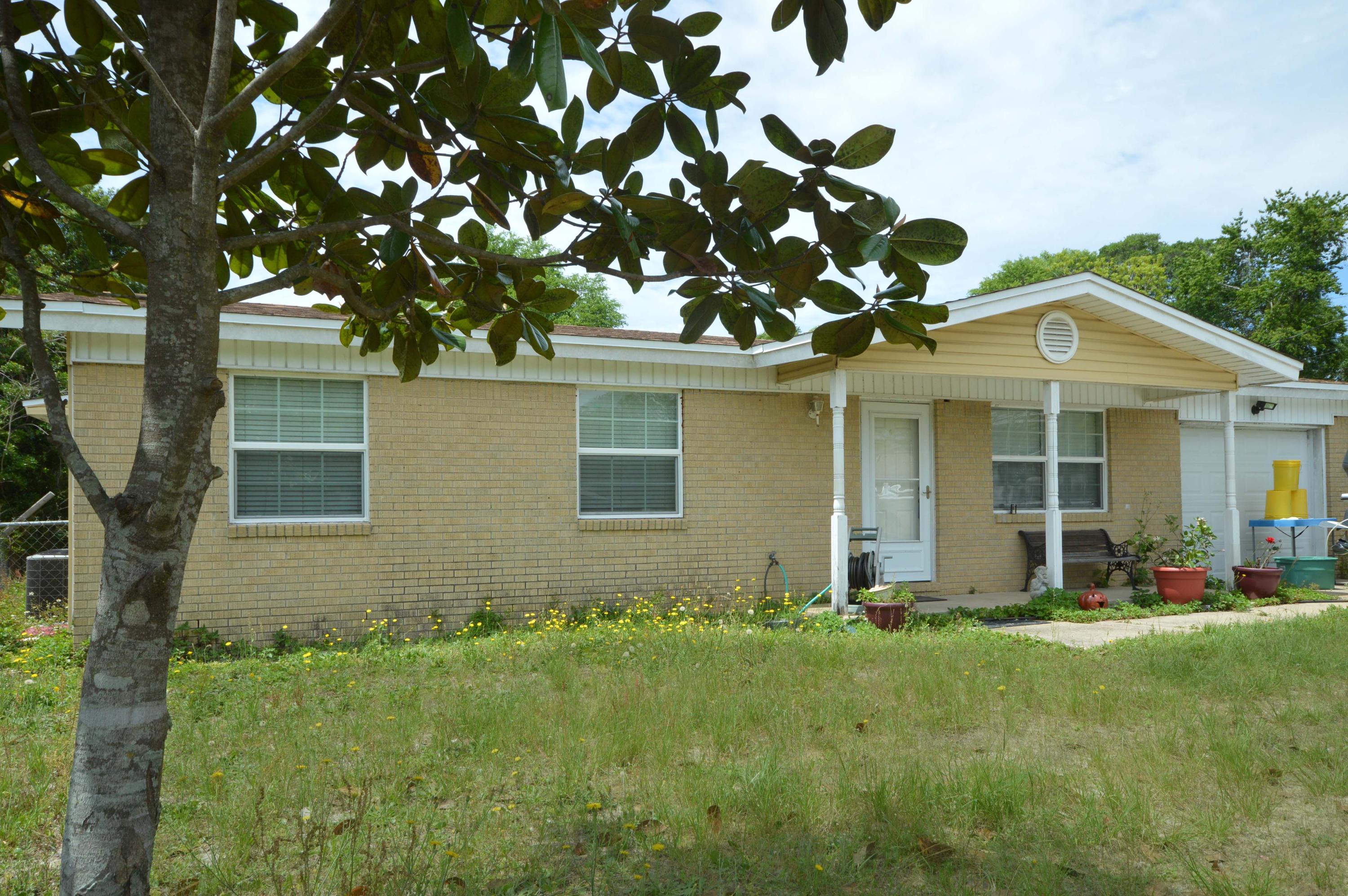 RACETRACK ROAD 1ST - Residential