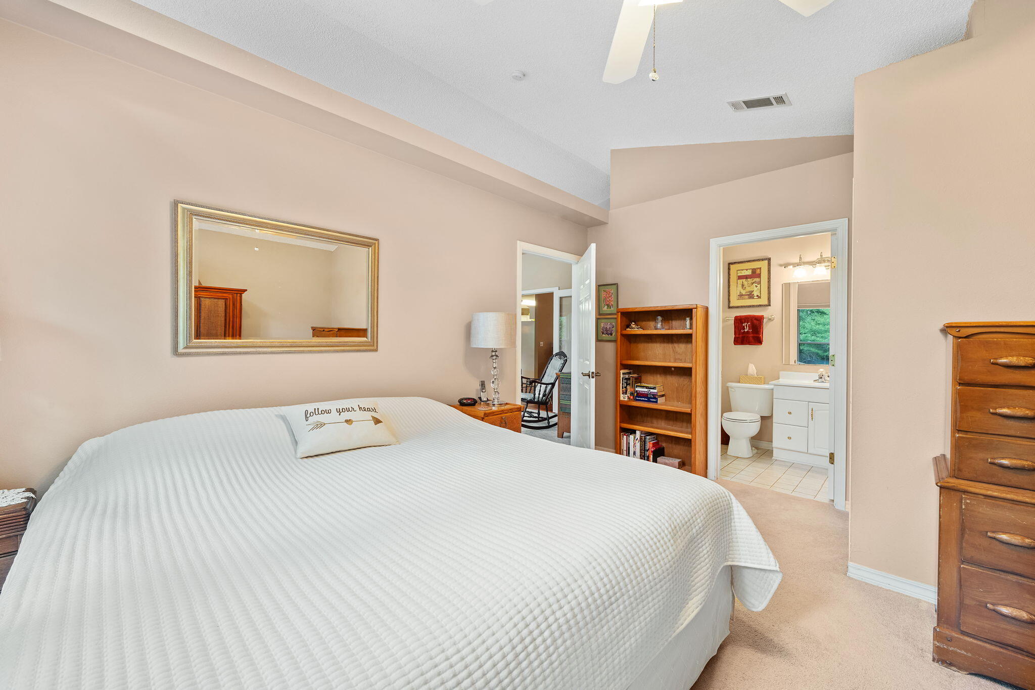 COUNTRY BREEZE EAST - Residential