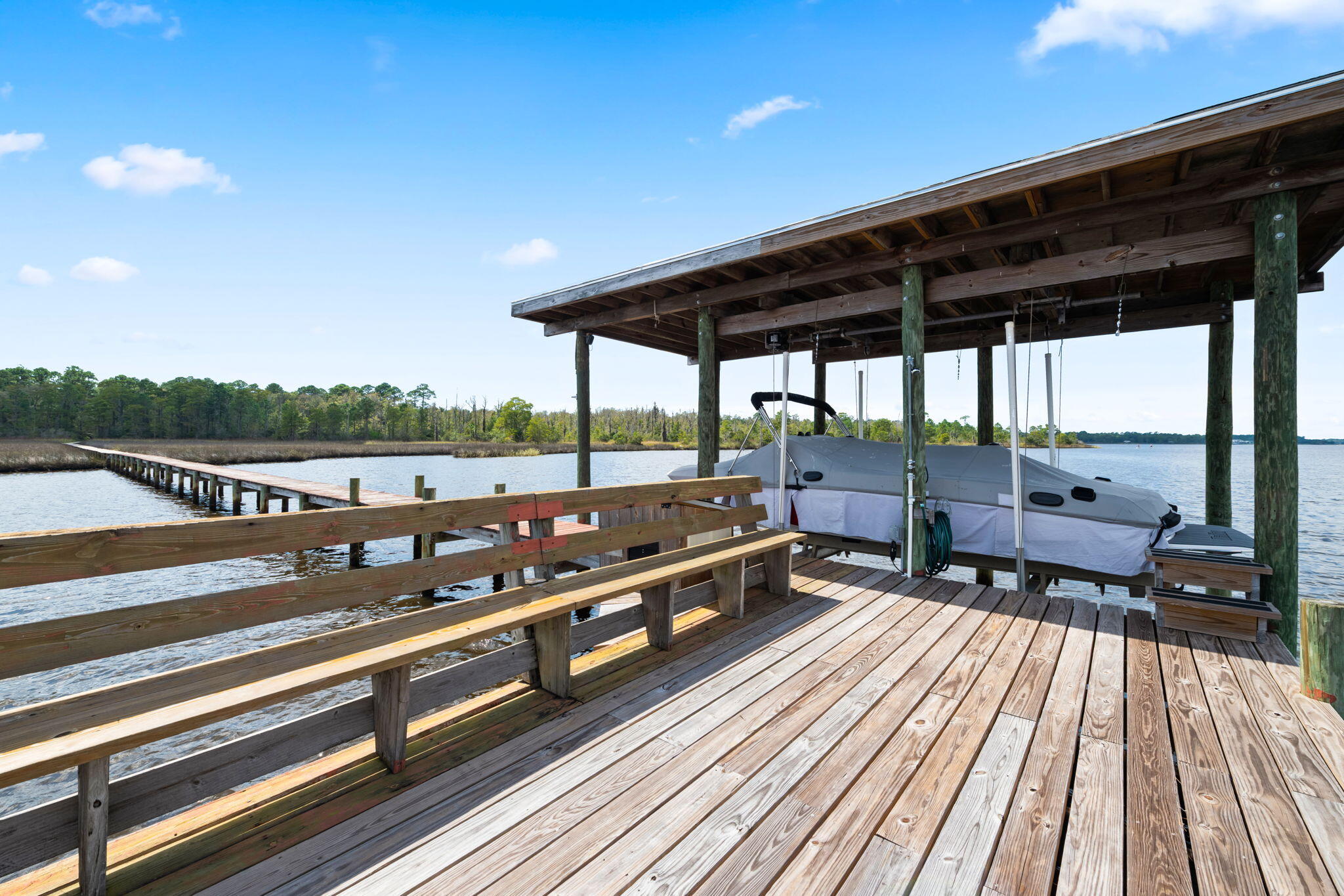 COUNTRY BREEZE EAST - Residential