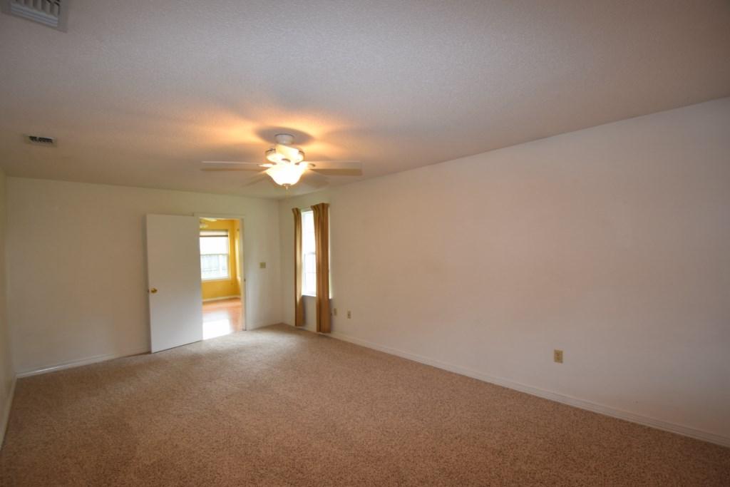 NORTHVIEW ESTATES 3RD ADDN - Residential