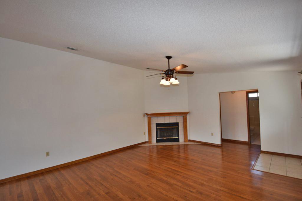 NORTHVIEW ESTATES 3RD ADDN - Residential