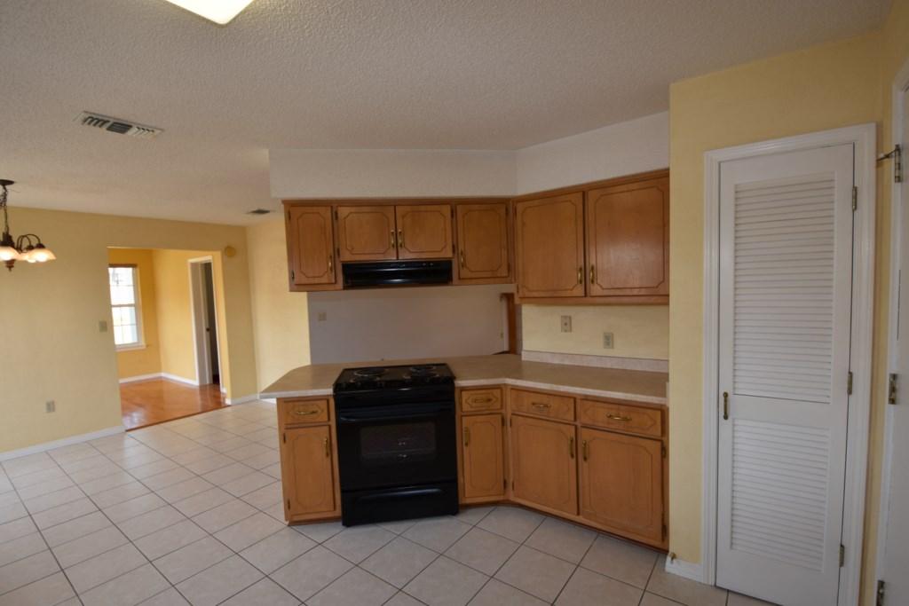 NORTHVIEW ESTATES 3RD ADDN - Residential