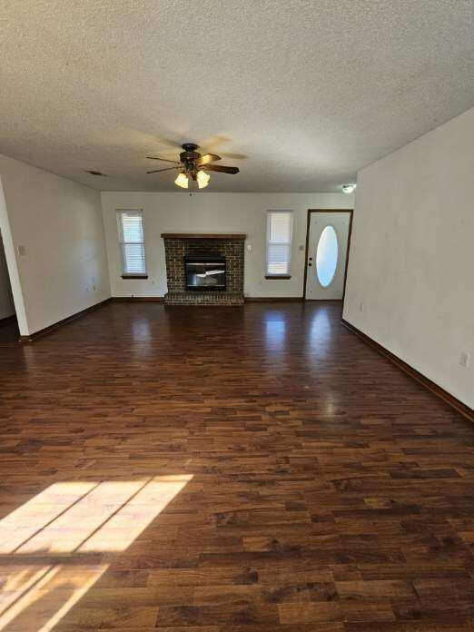 COUNTRYVIEW ESTATES 1ST ADDN - Residential Lease