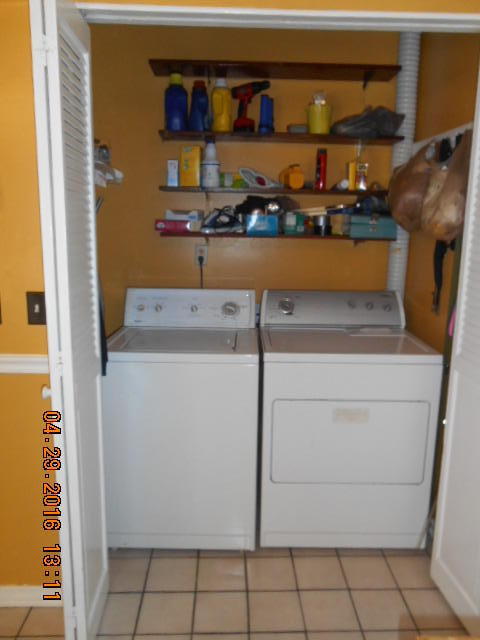 PORT DIXIE - Residential Lease