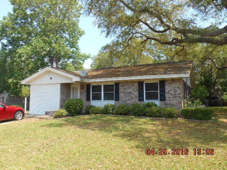 Cute home close to both bases in Shalimar! Kitchen has large pantry, movable island and tile floors. Fireplace and built in bookcases in living area. Fenced yard. Pet upon approval of owner and payment of a non-refundable pet fee. No smoking inside home.