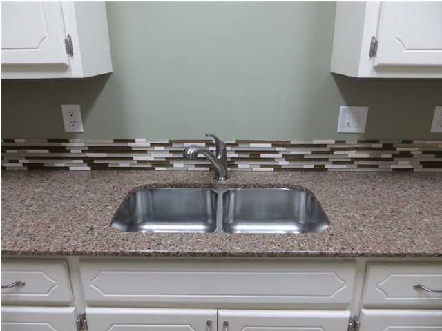 COUNTRYVIEW ESTATES 3RD ADDN - Residential