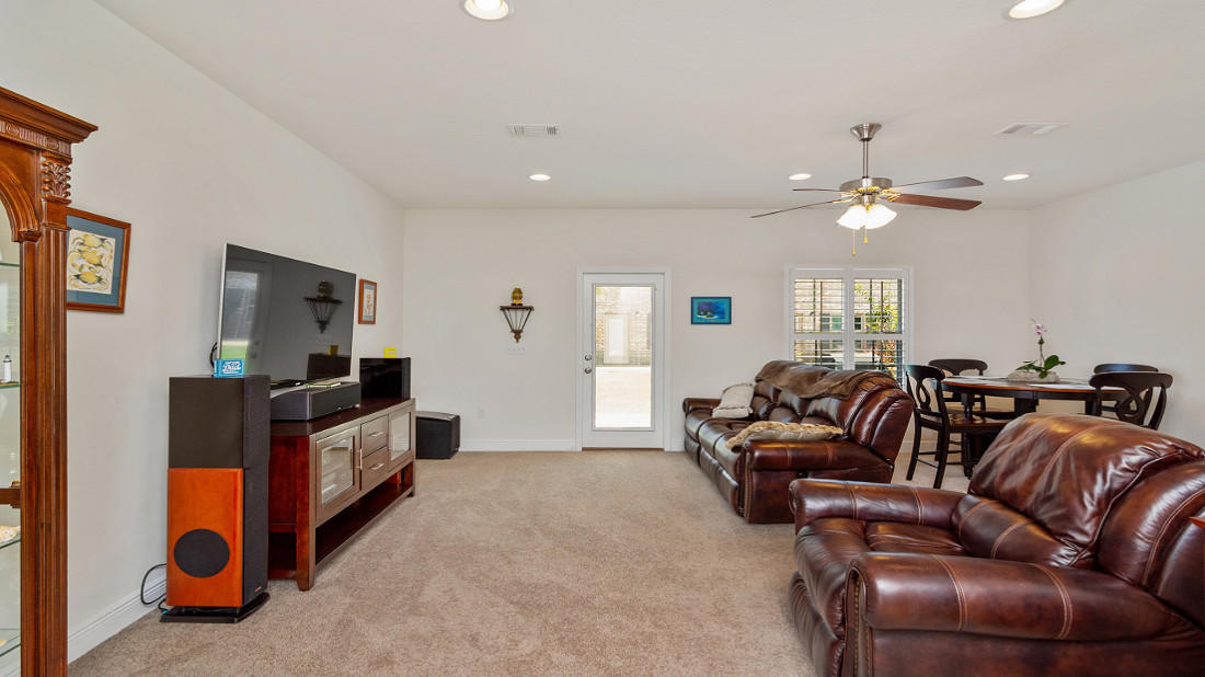 RESERVE POINTE - Residential