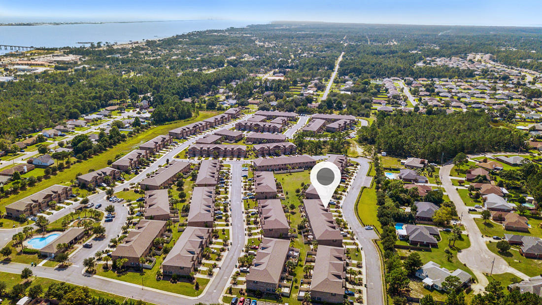 RESERVE POINTE - Residential