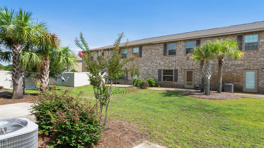 RESERVE POINTE - Residential