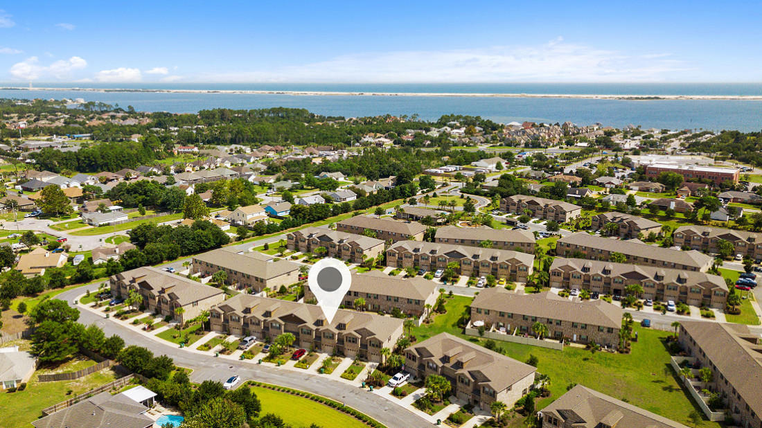 RESERVE POINTE - Residential