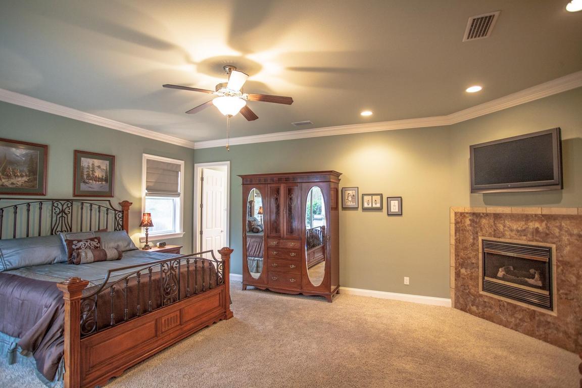 PLEASANT ACRES UNREC - Residential