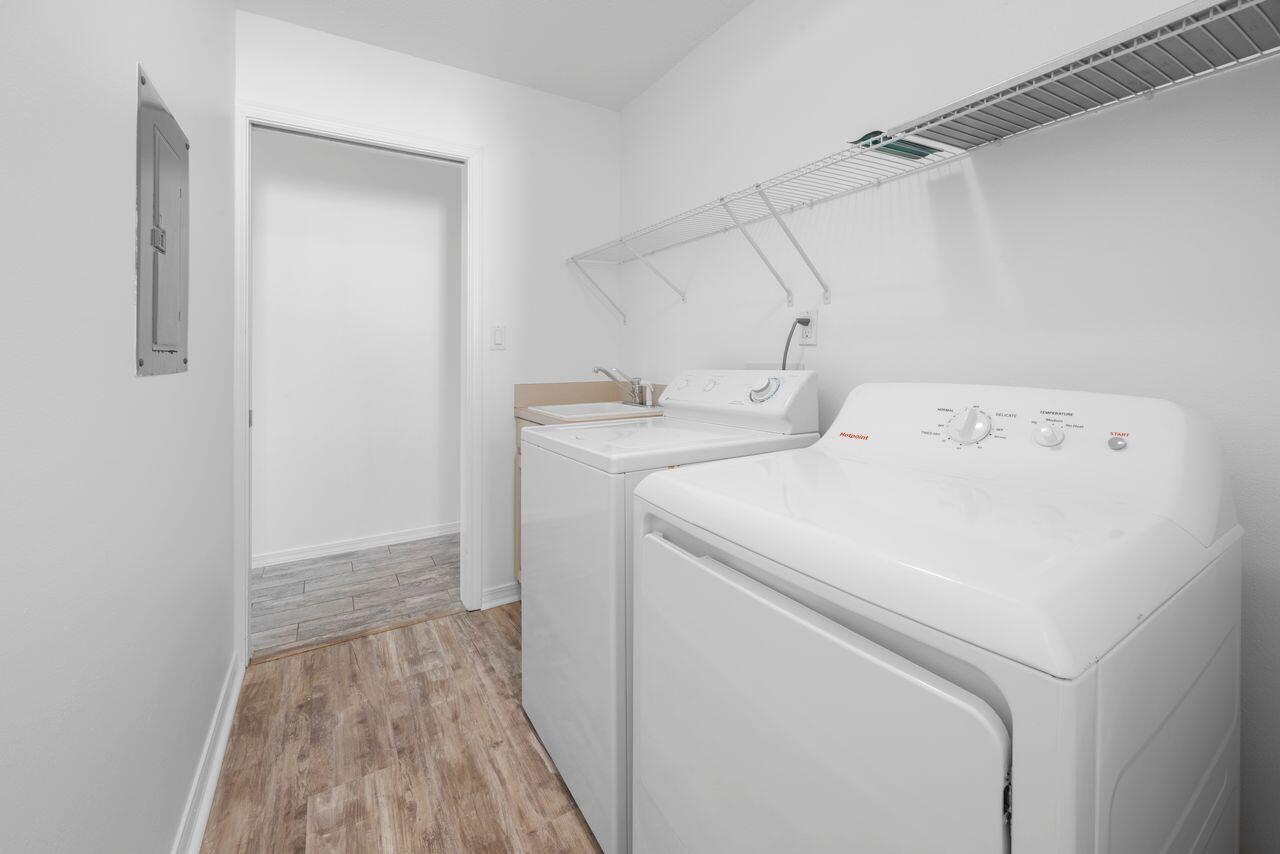 NONESUCH WAY - Residential