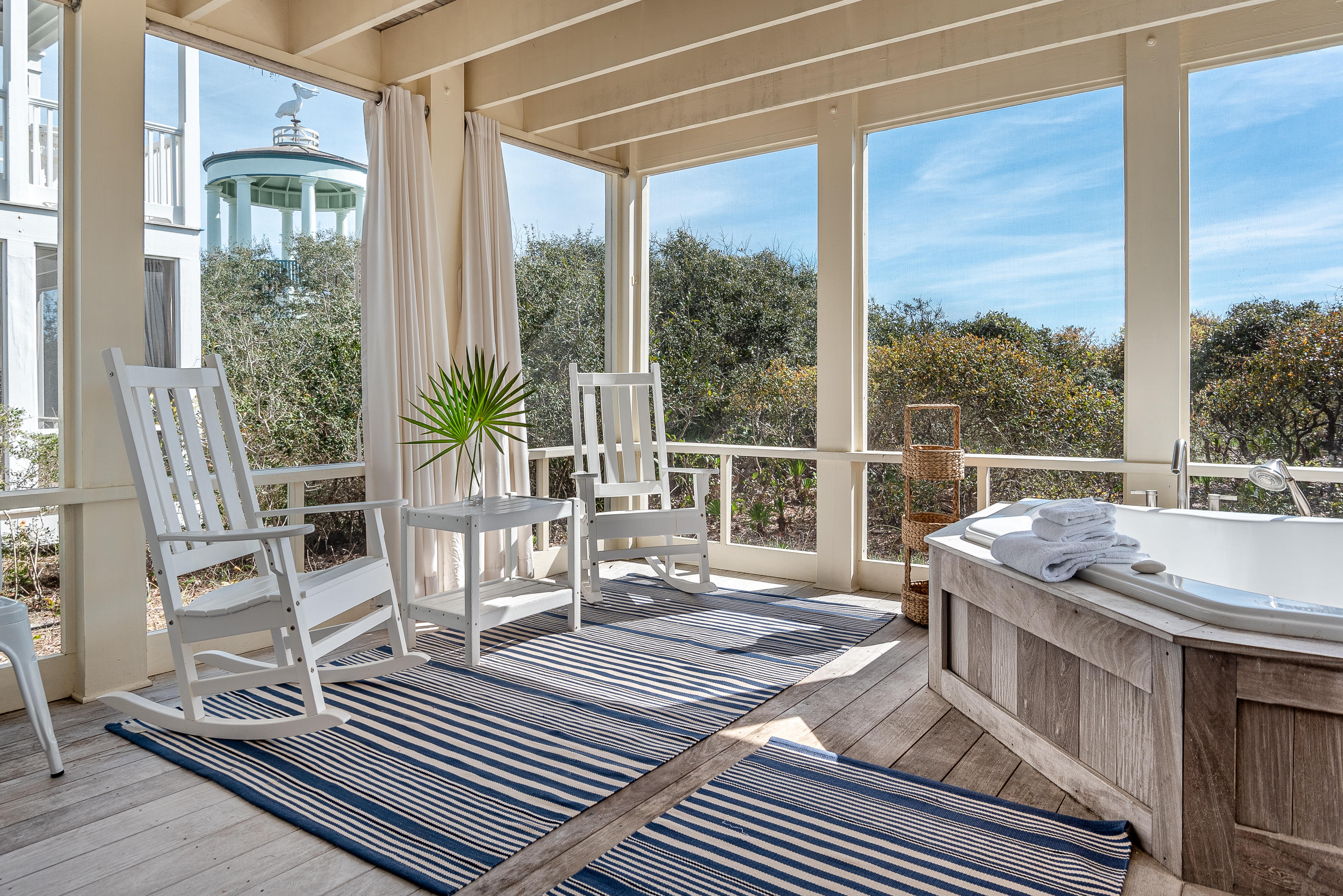 SEASIDE 17 - Residential