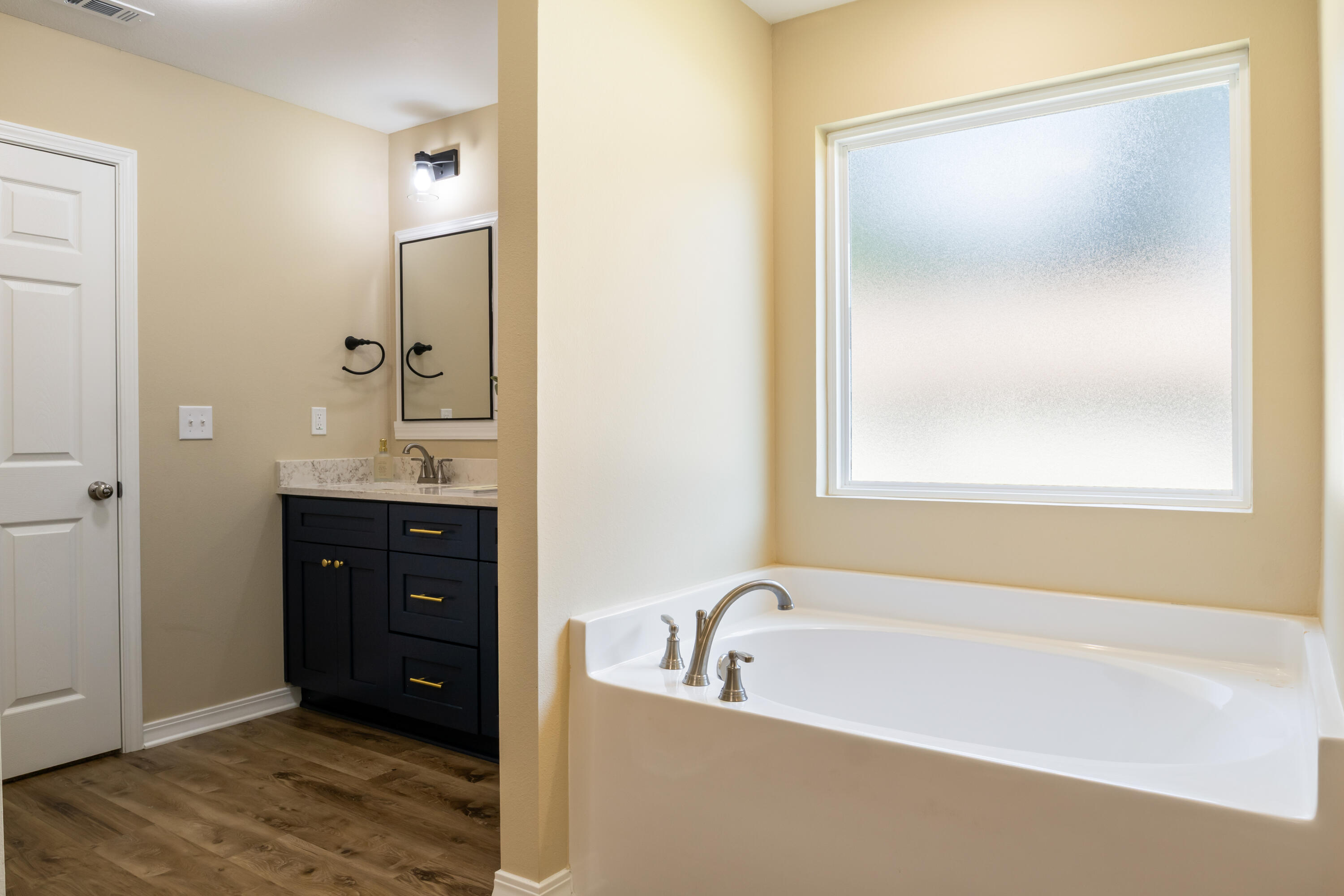 MORRIS ADDN TO CRESTVIEW - Residential