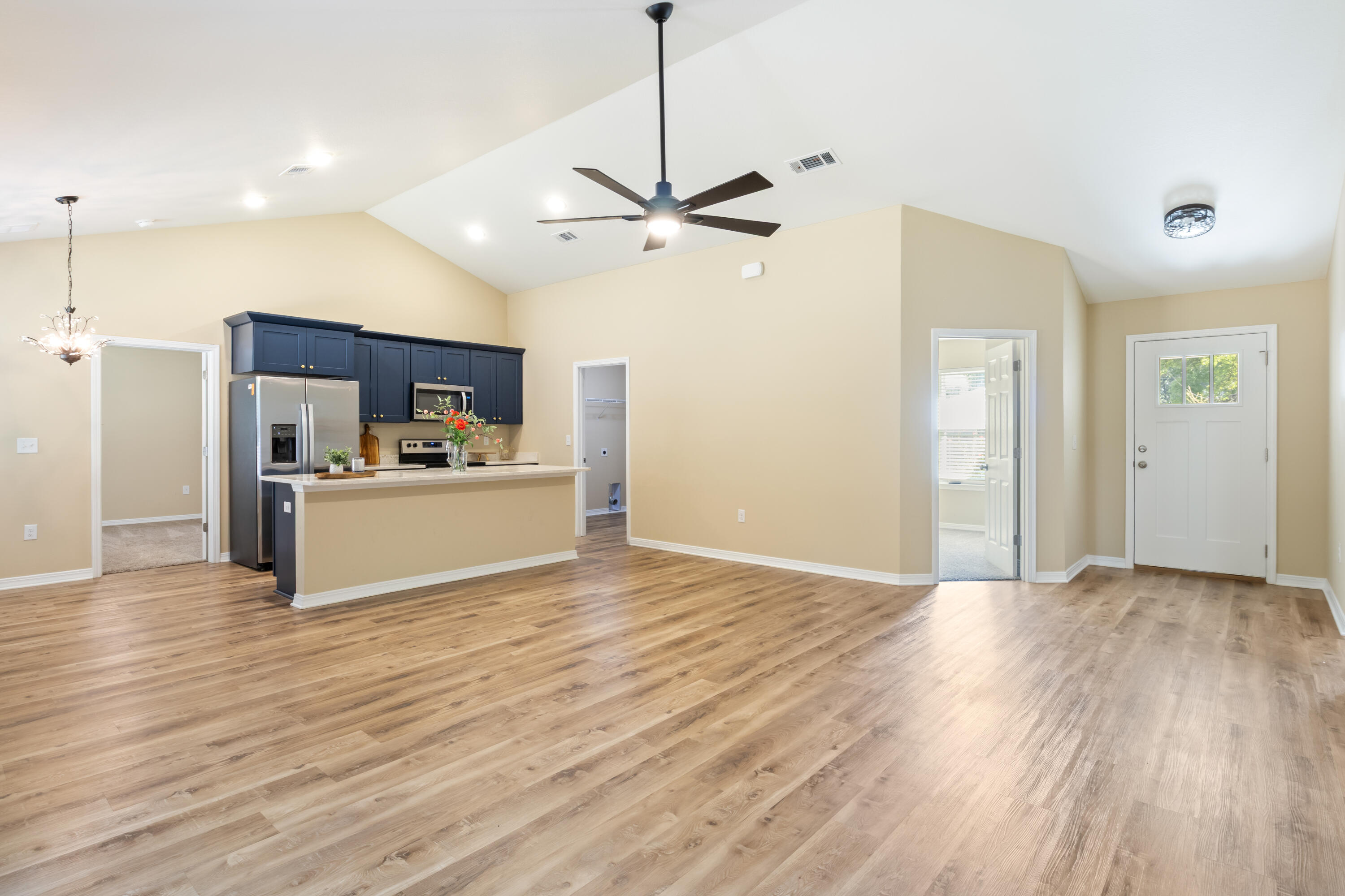 MORRIS ADDN TO CRESTVIEW - Residential