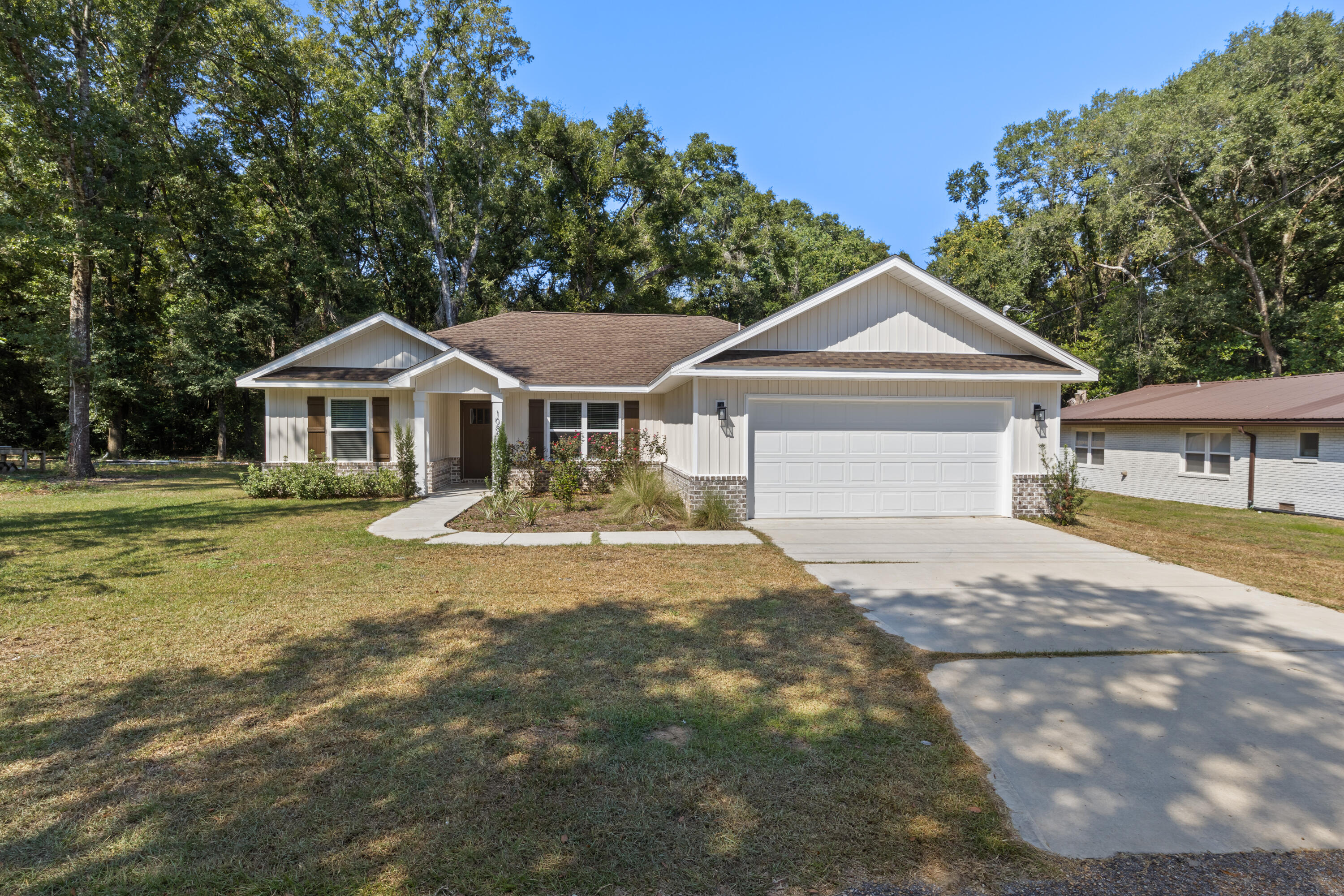MORRIS ADDN TO CRESTVIEW - Residential
