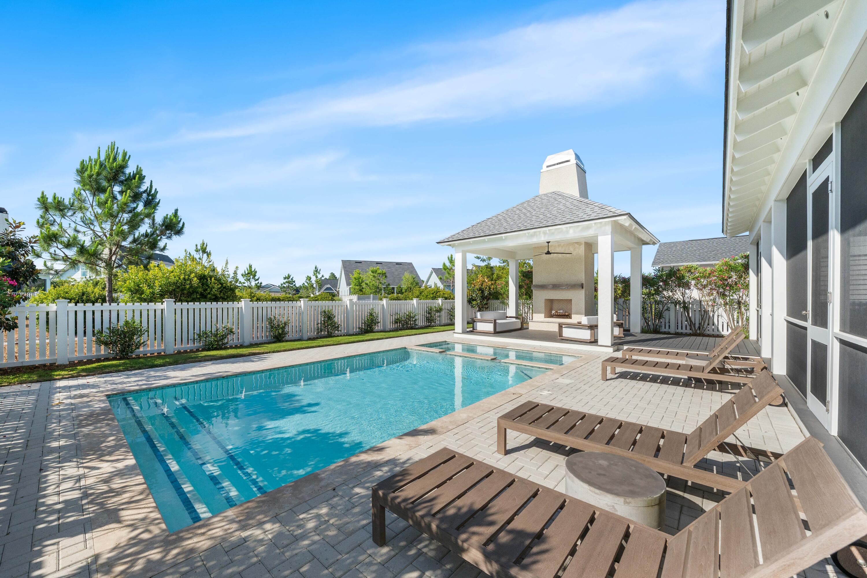 WATERSOUND ORIGINS - Residential