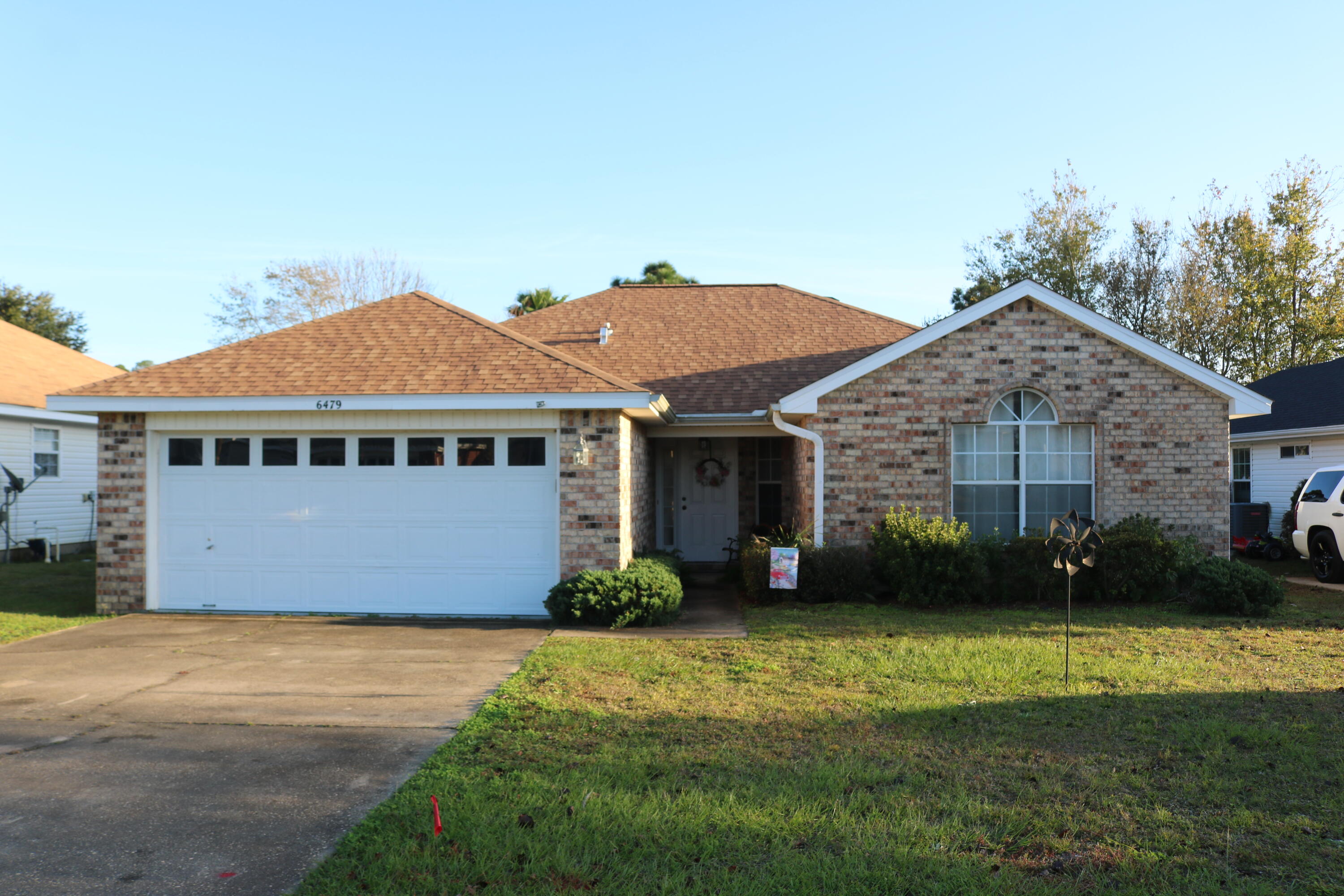 Move-in ready home in Lighthouse Pointe! New roof and HVAC in Dec 2020! Stainless appliances, including a French door refrigerator. Washer and dryer are included. Privacy vinyl fenced back yard. A short walk to one of two community playgrounds and just around the corner from the waterfront recreation area, featuring picnic tables, grills, firepit, and dock. Furniture and personal items are negotiable. Schedule your private showing today.