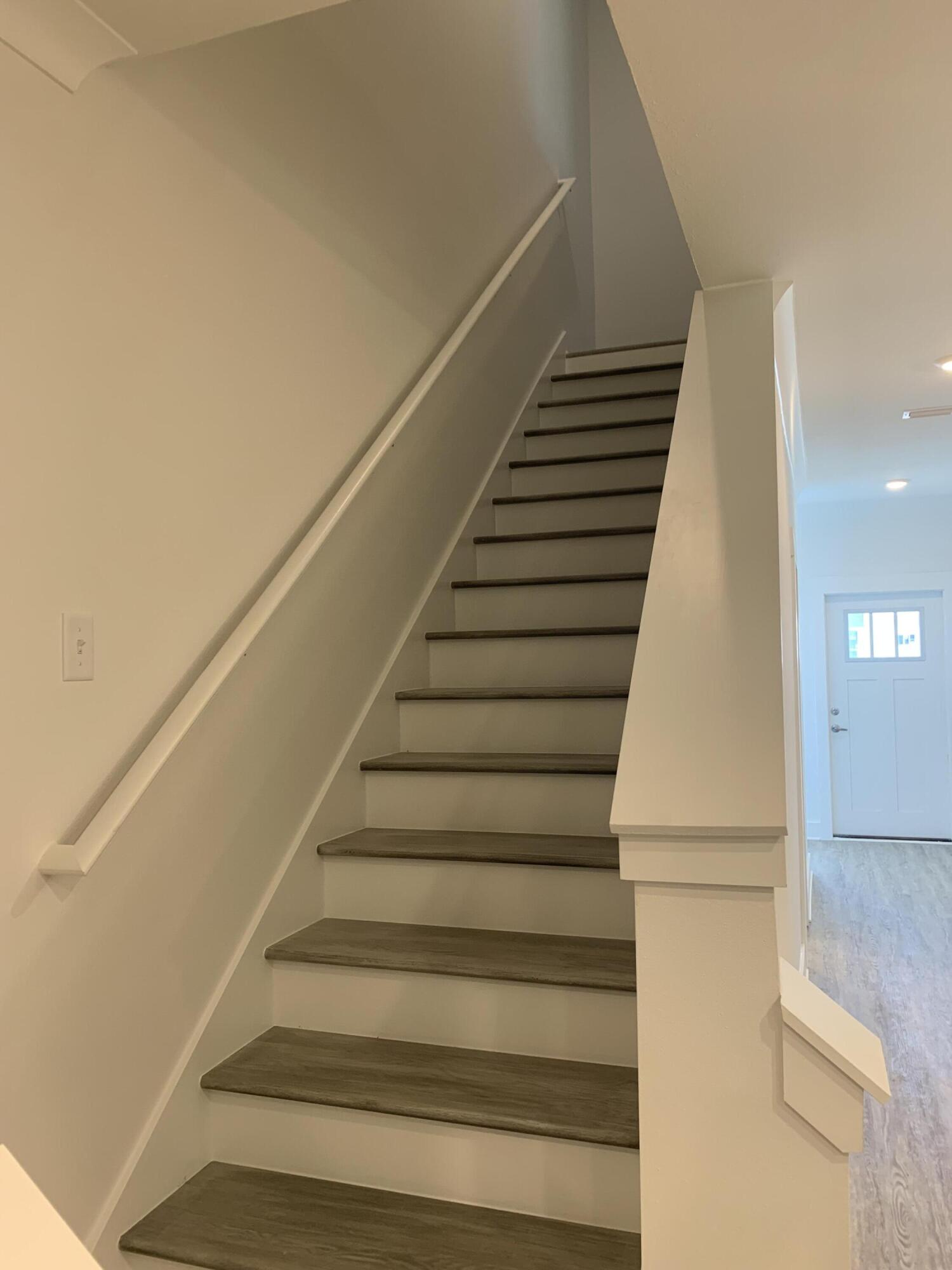 VERANDAS AT FREEPORT - Residential Lease