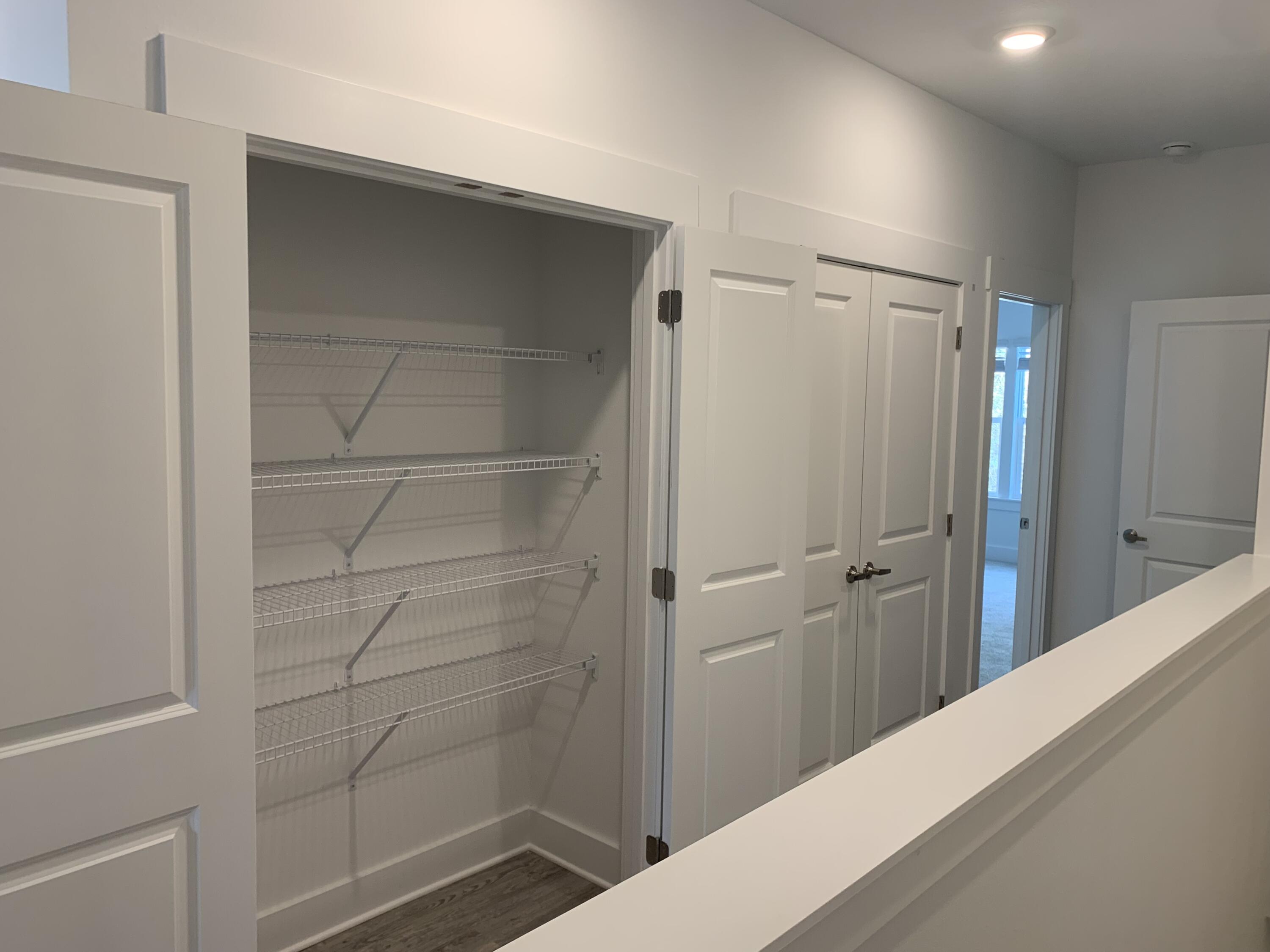 VERANDAS AT FREEPORT - Residential Lease