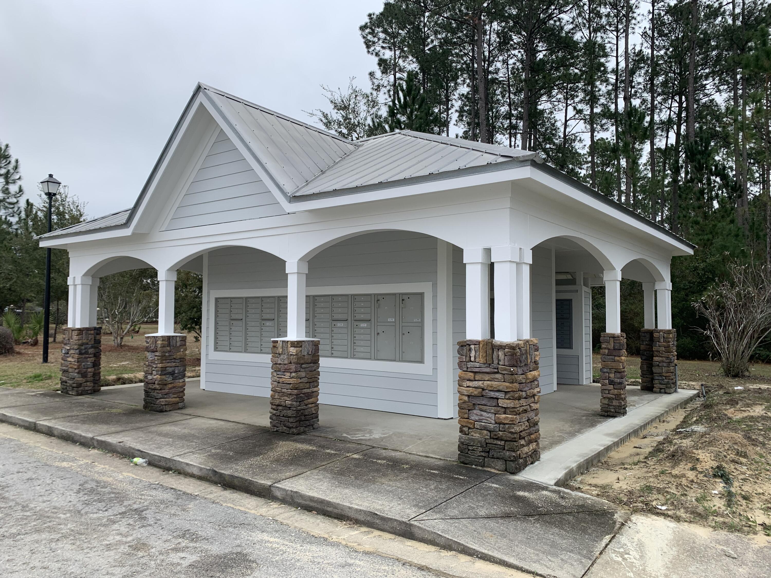 VERANDAS AT FREEPORT - Residential Lease