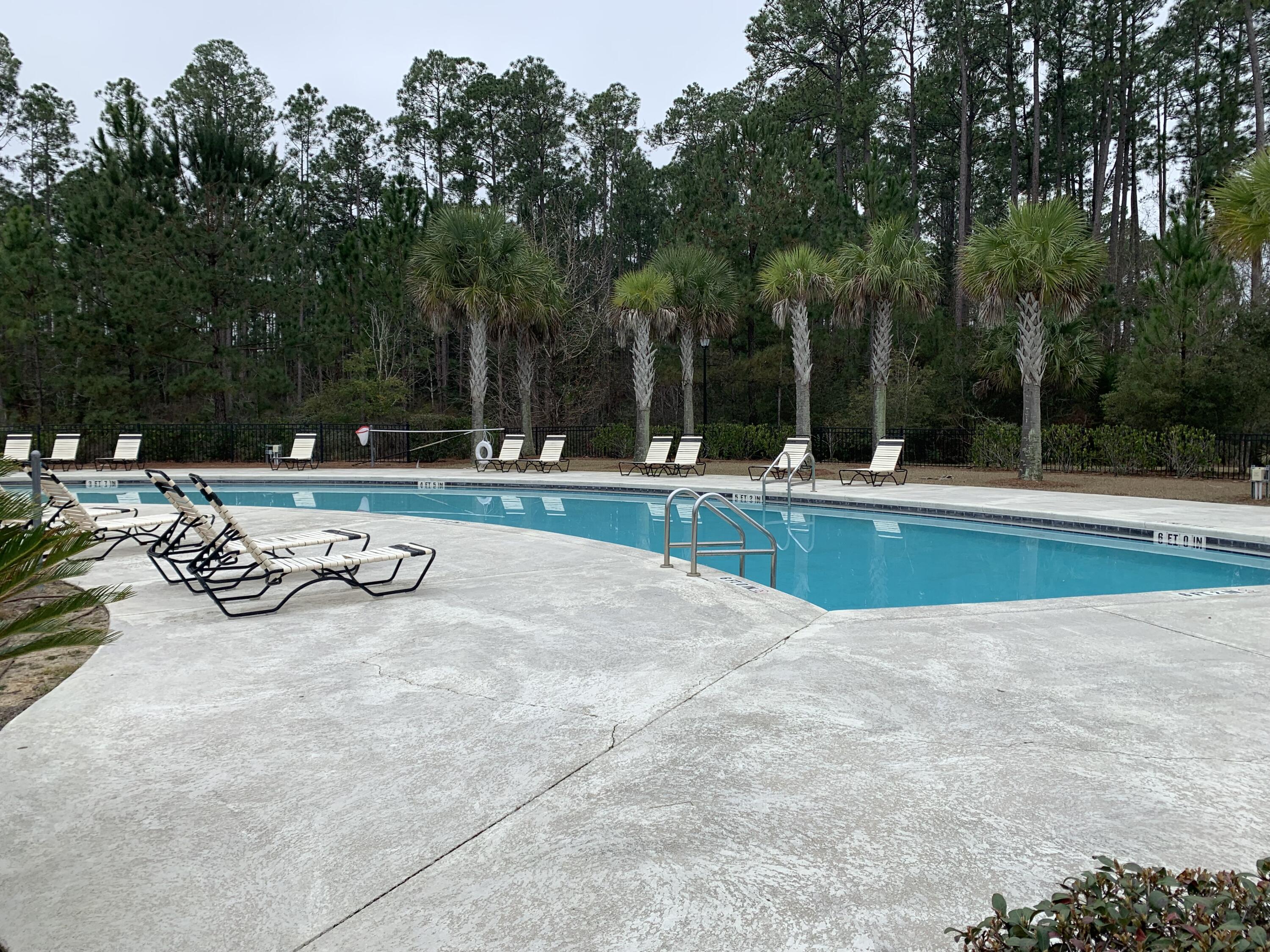 VERANDAS AT FREEPORT - Residential Lease