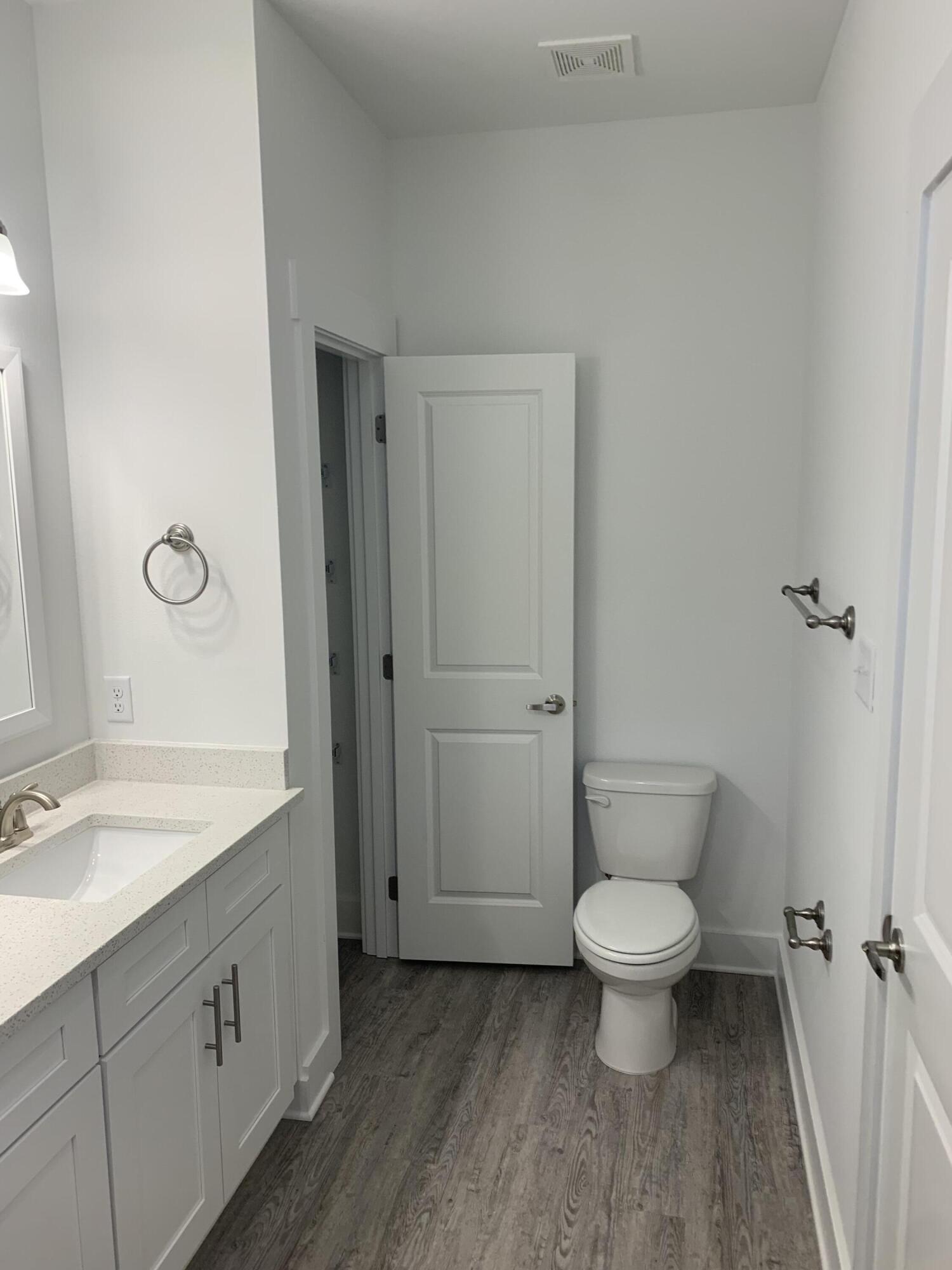 VERANDAS AT FREEPORT - Residential Lease