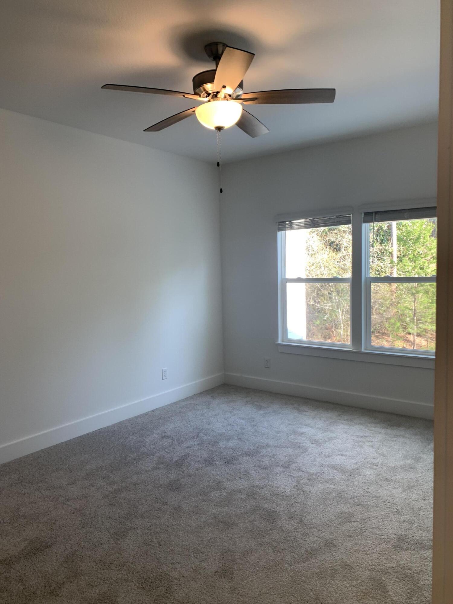 VERANDAS AT FREEPORT - Residential Lease