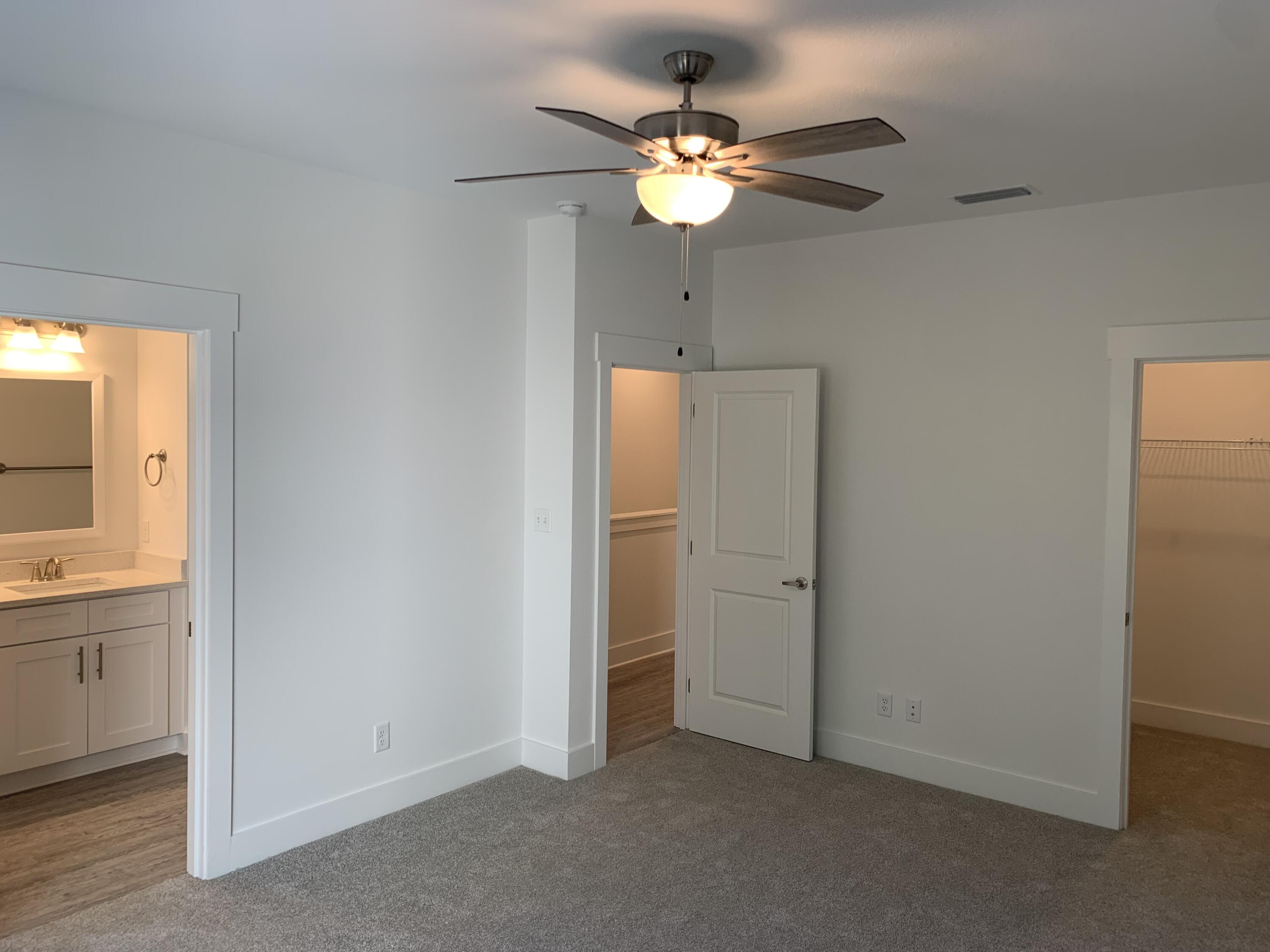 VERANDAS AT FREEPORT - Residential Lease